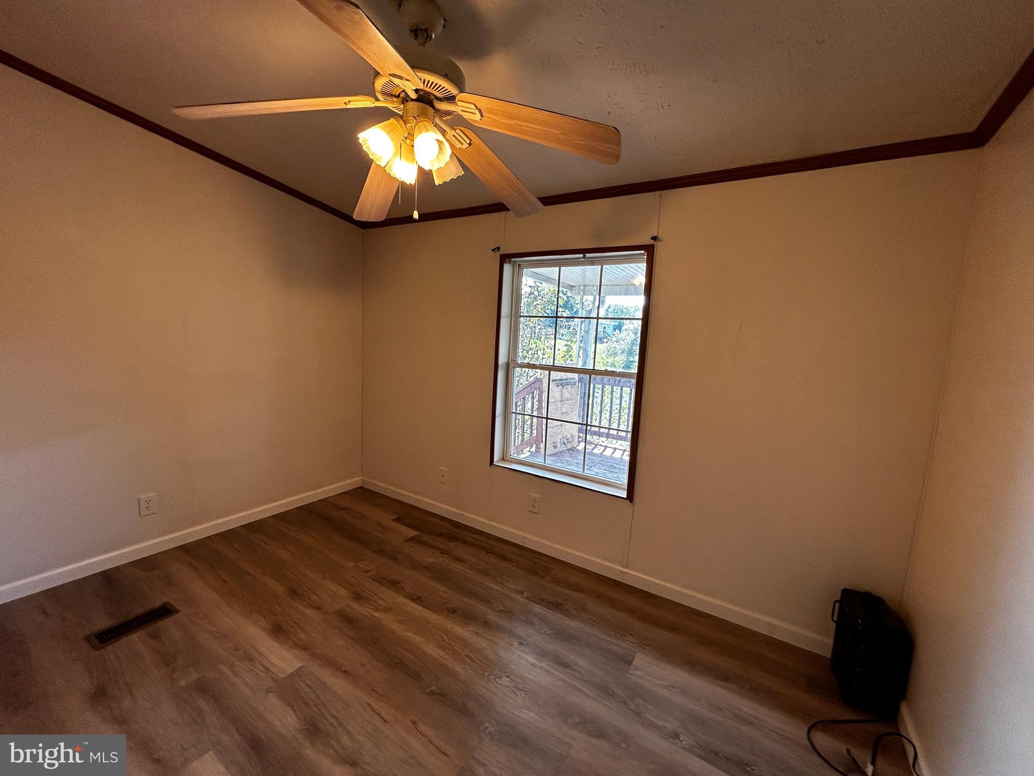 REGENCY LAKES - Residential