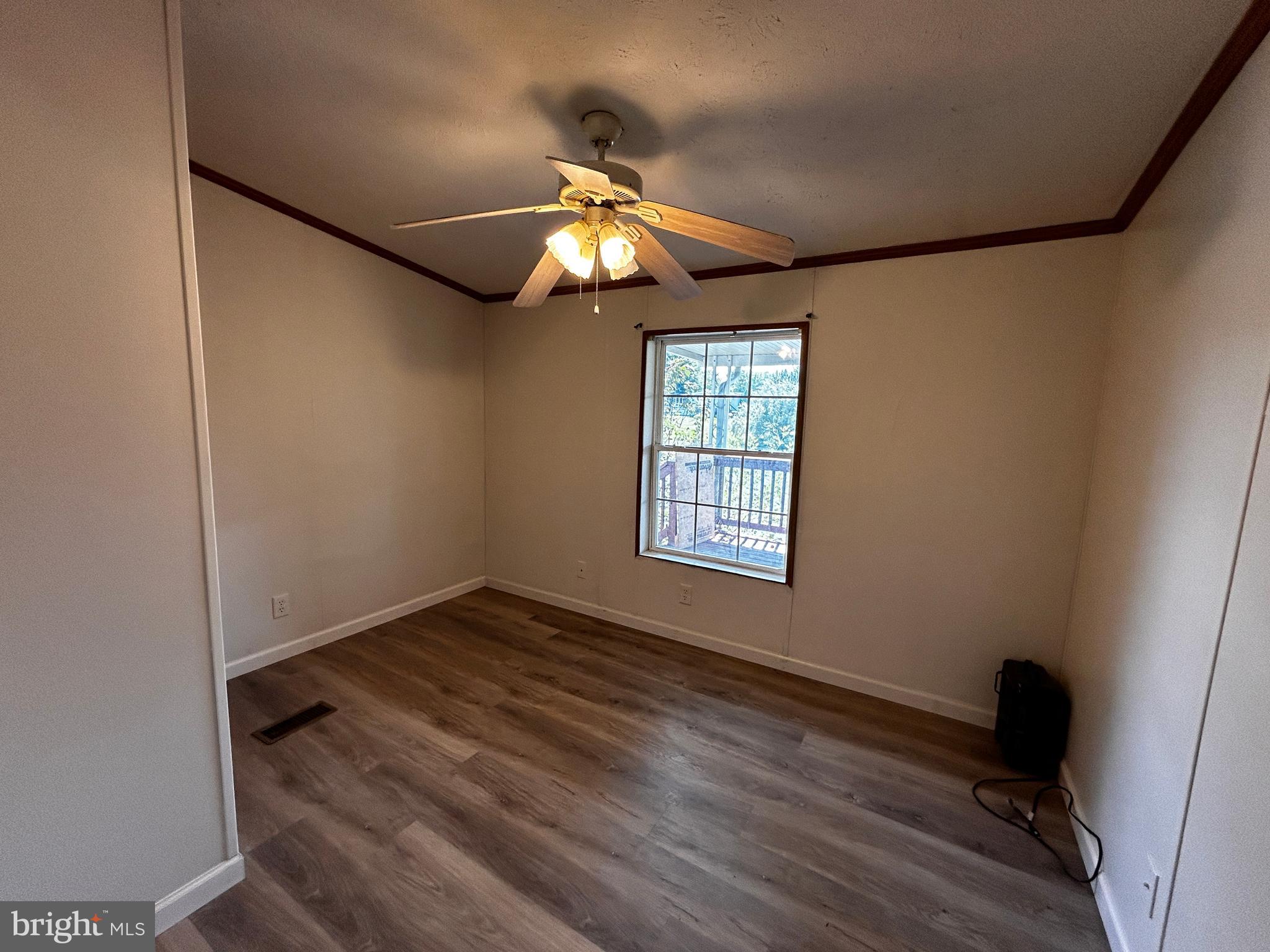 REGENCY LAKES - Residential