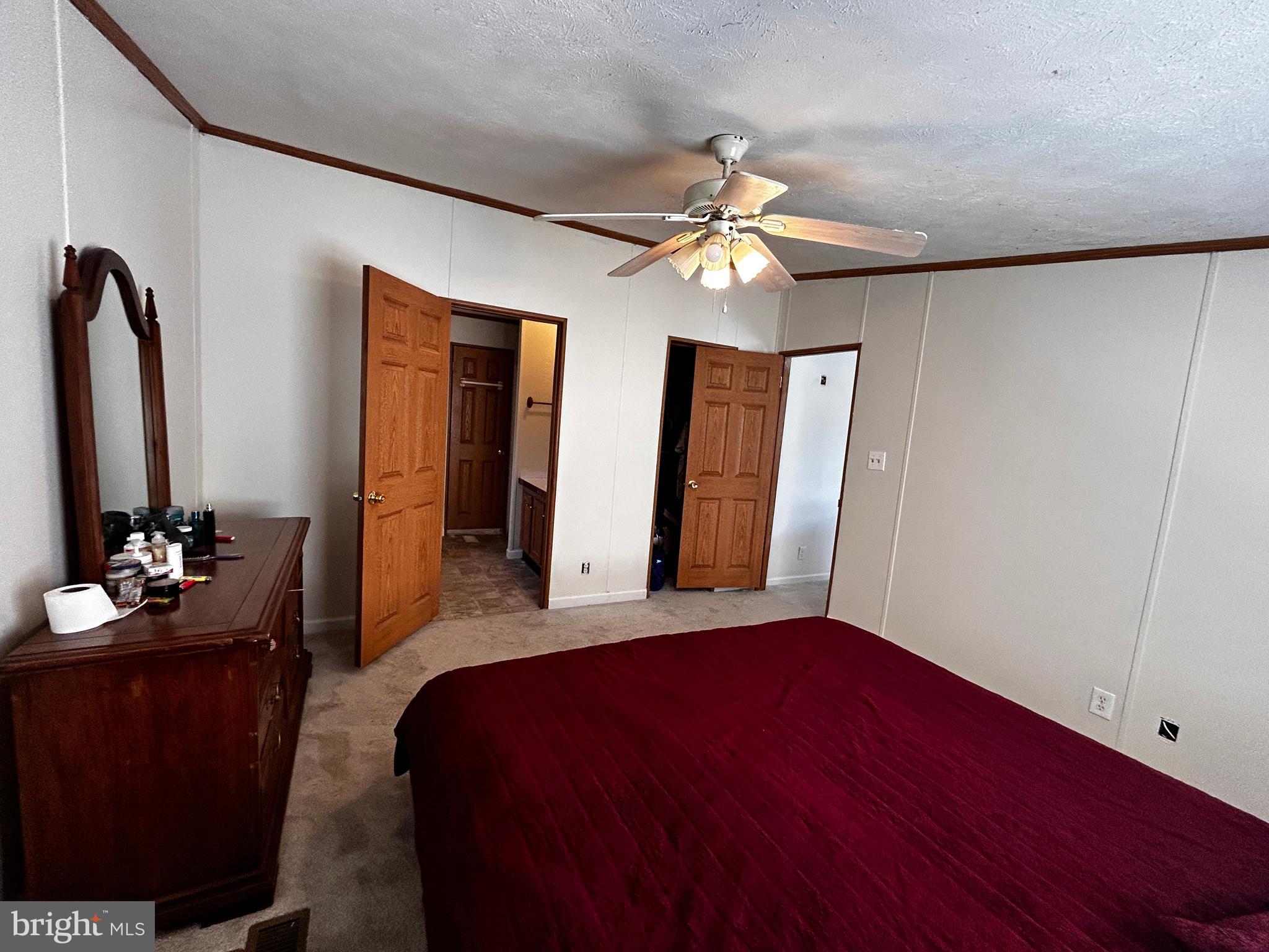 REGENCY LAKES - Residential