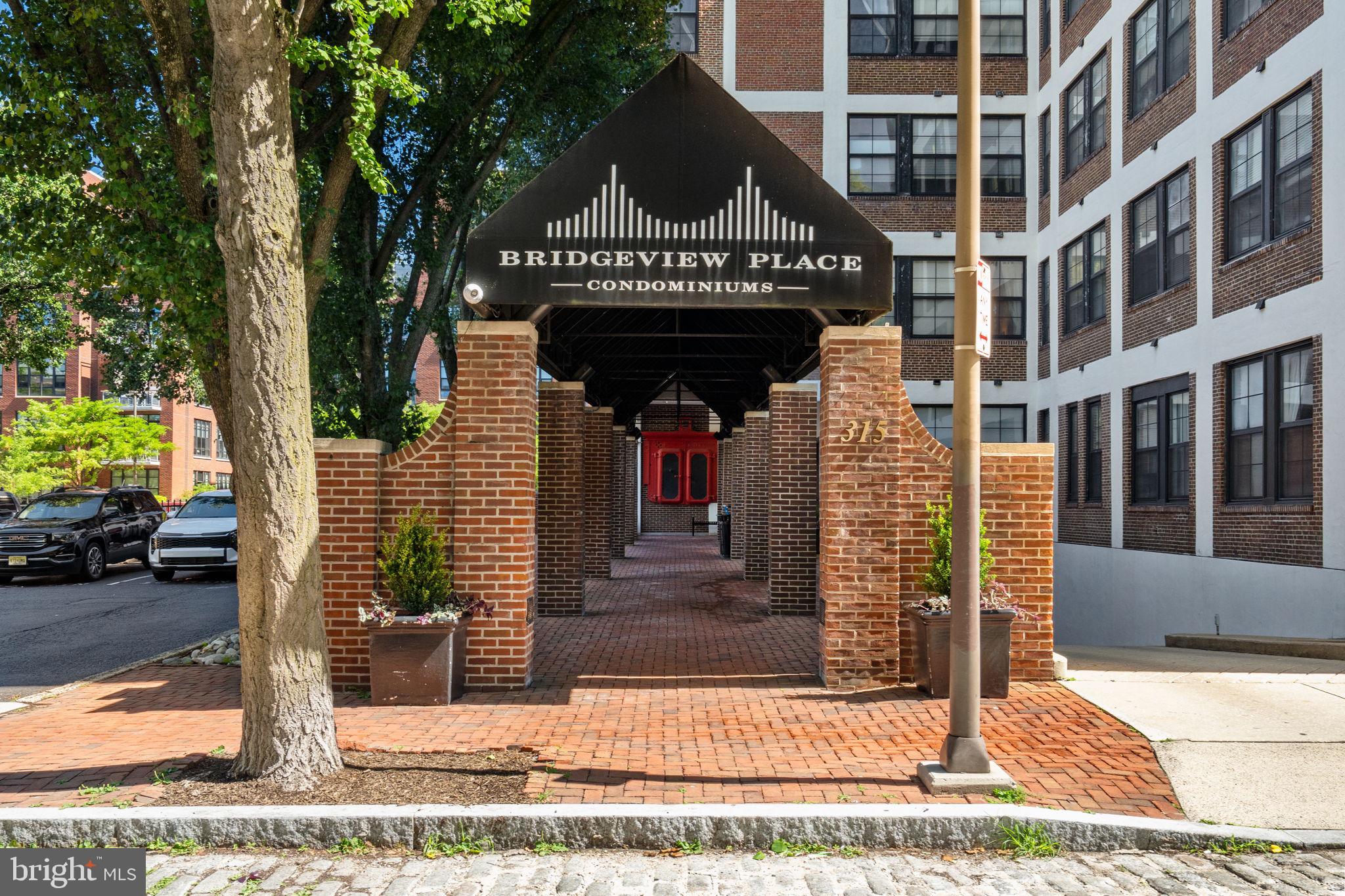 315 NEW STREET 618