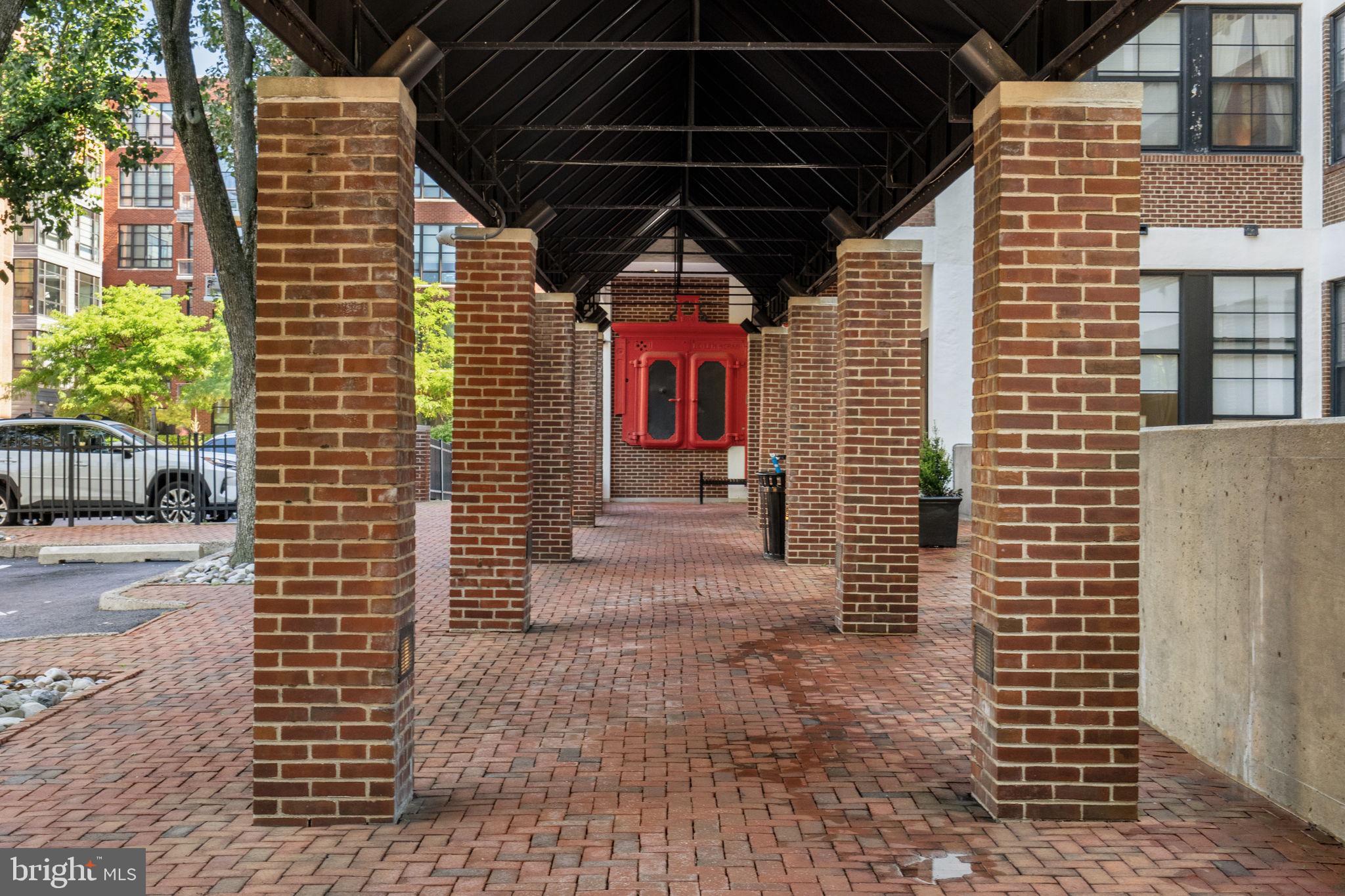 315 NEW STREET 618