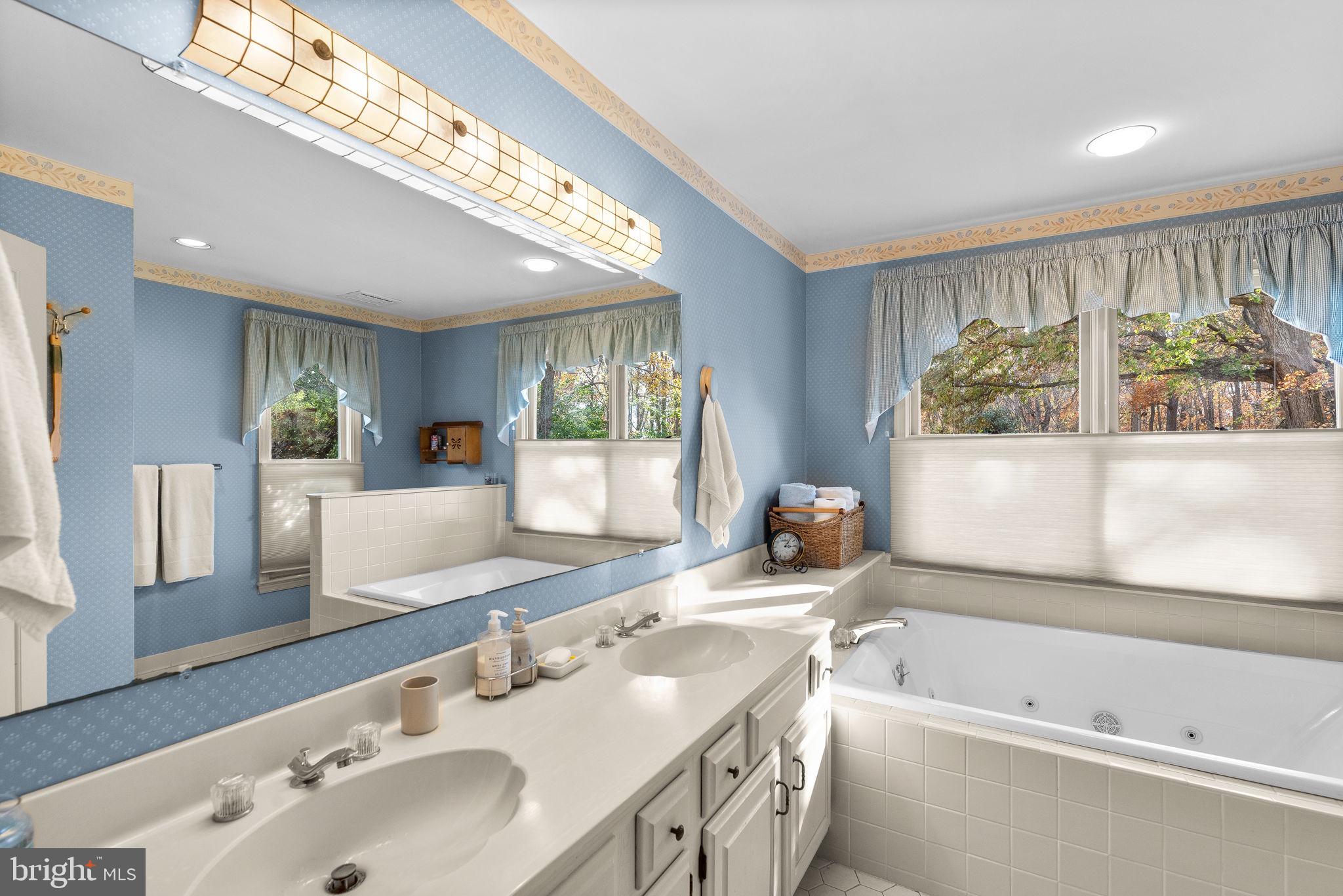 SUNDOWN HILLS - Residential