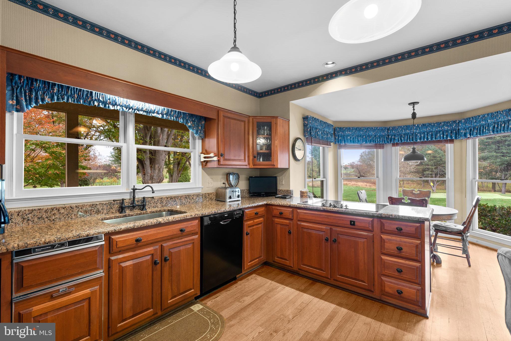 SUNDOWN HILLS - Residential