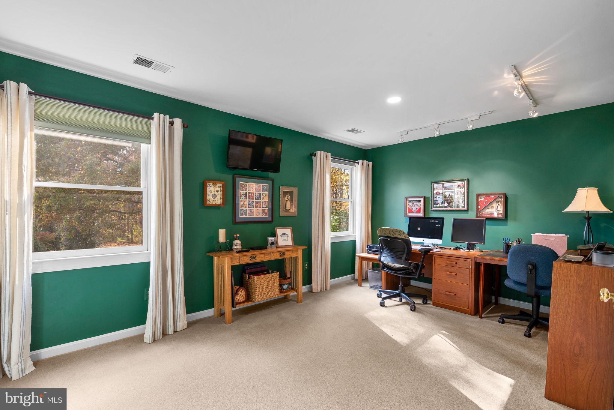 SUNDOWN HILLS - Residential