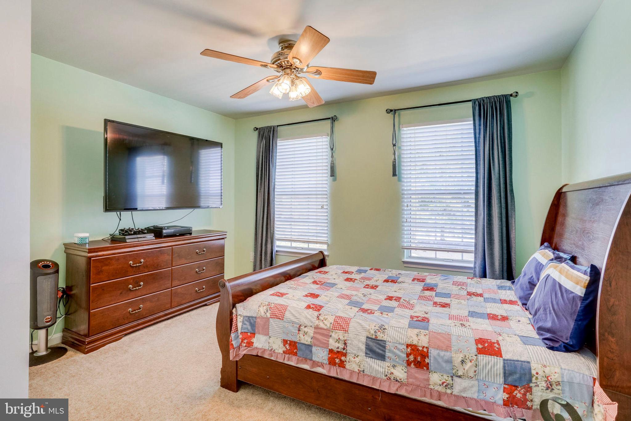 CHELTENHAM WOODS - Residential