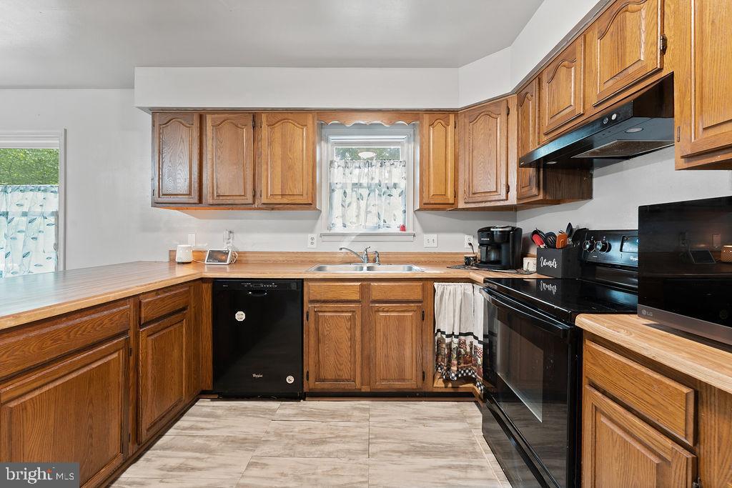 LAKE OF THE WOODS - Residential