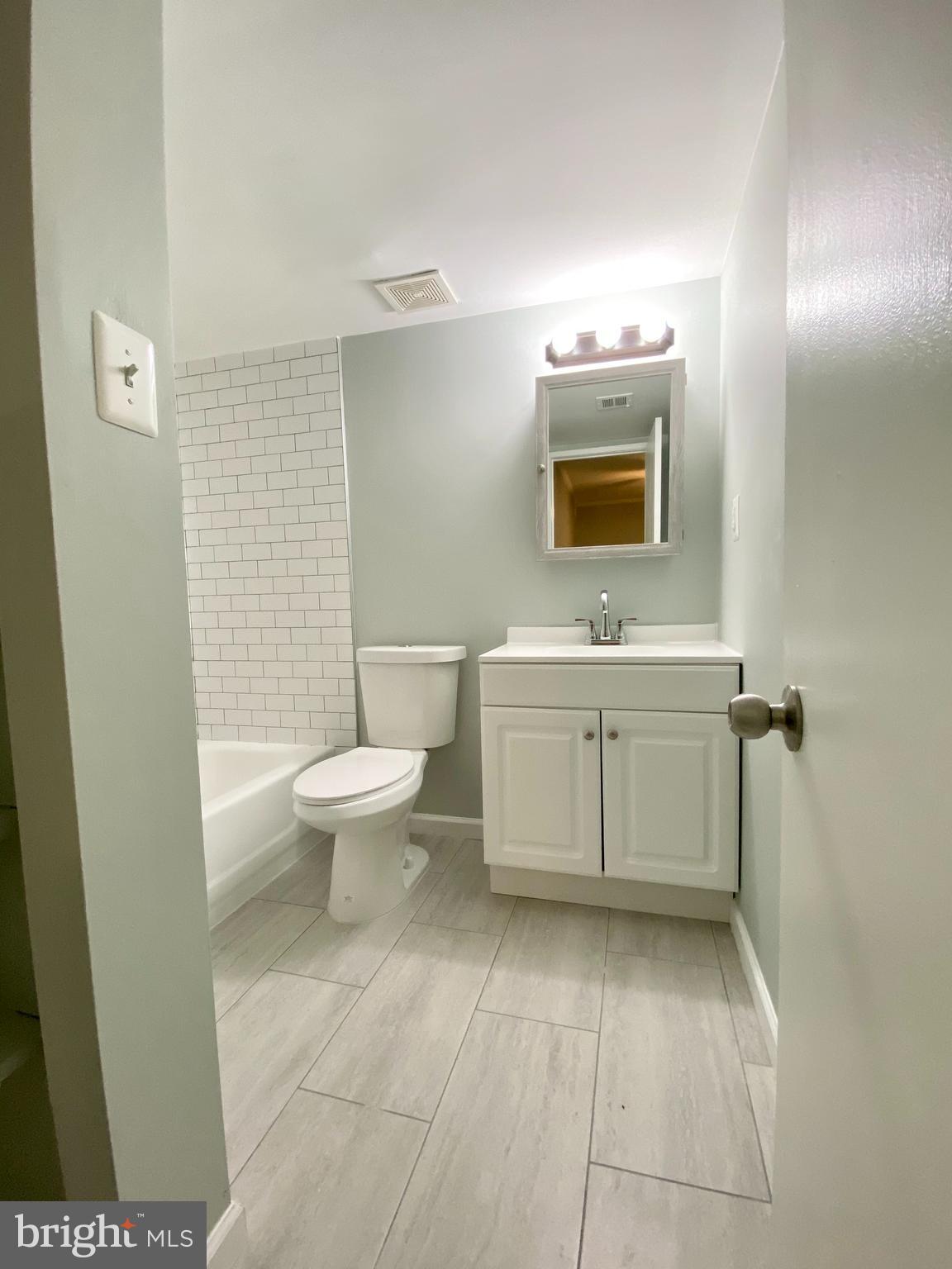 CHERRY GLEN CONDOS - Residential