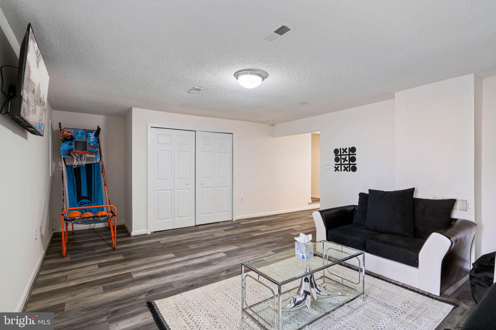 POTOMAC HILLS - Residential