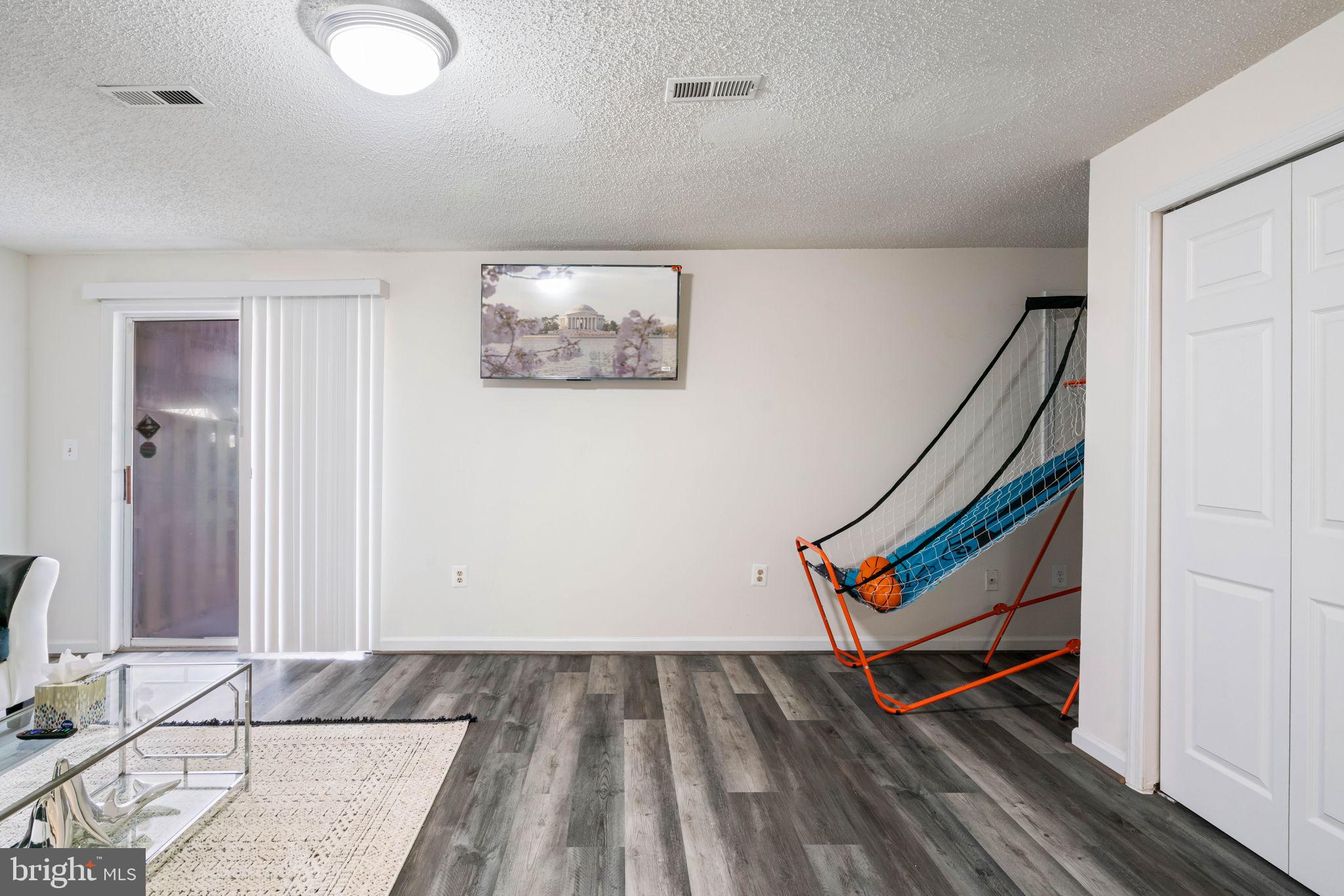 POTOMAC HILLS - Residential