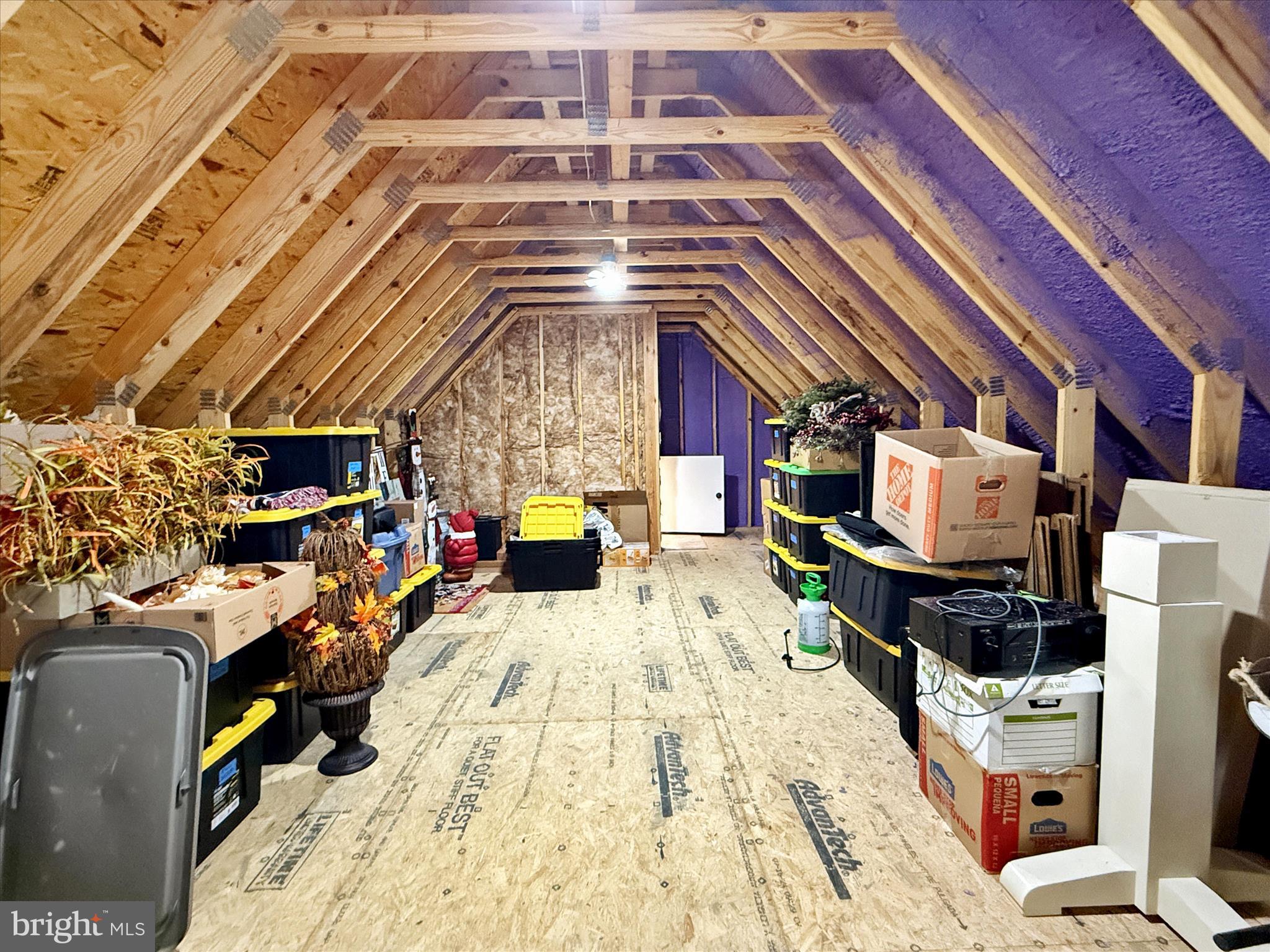 EAGLE MANOR - Residential