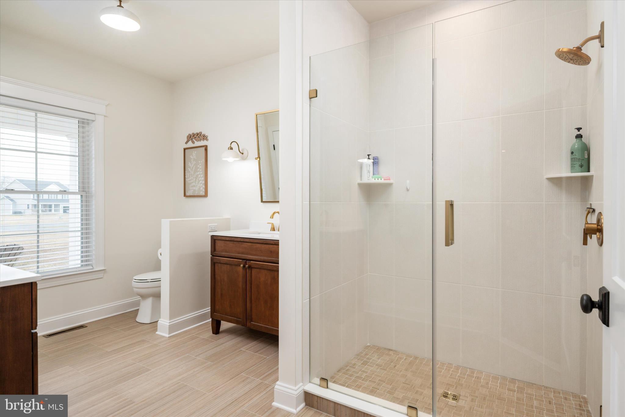 EAGLE MANOR - Residential