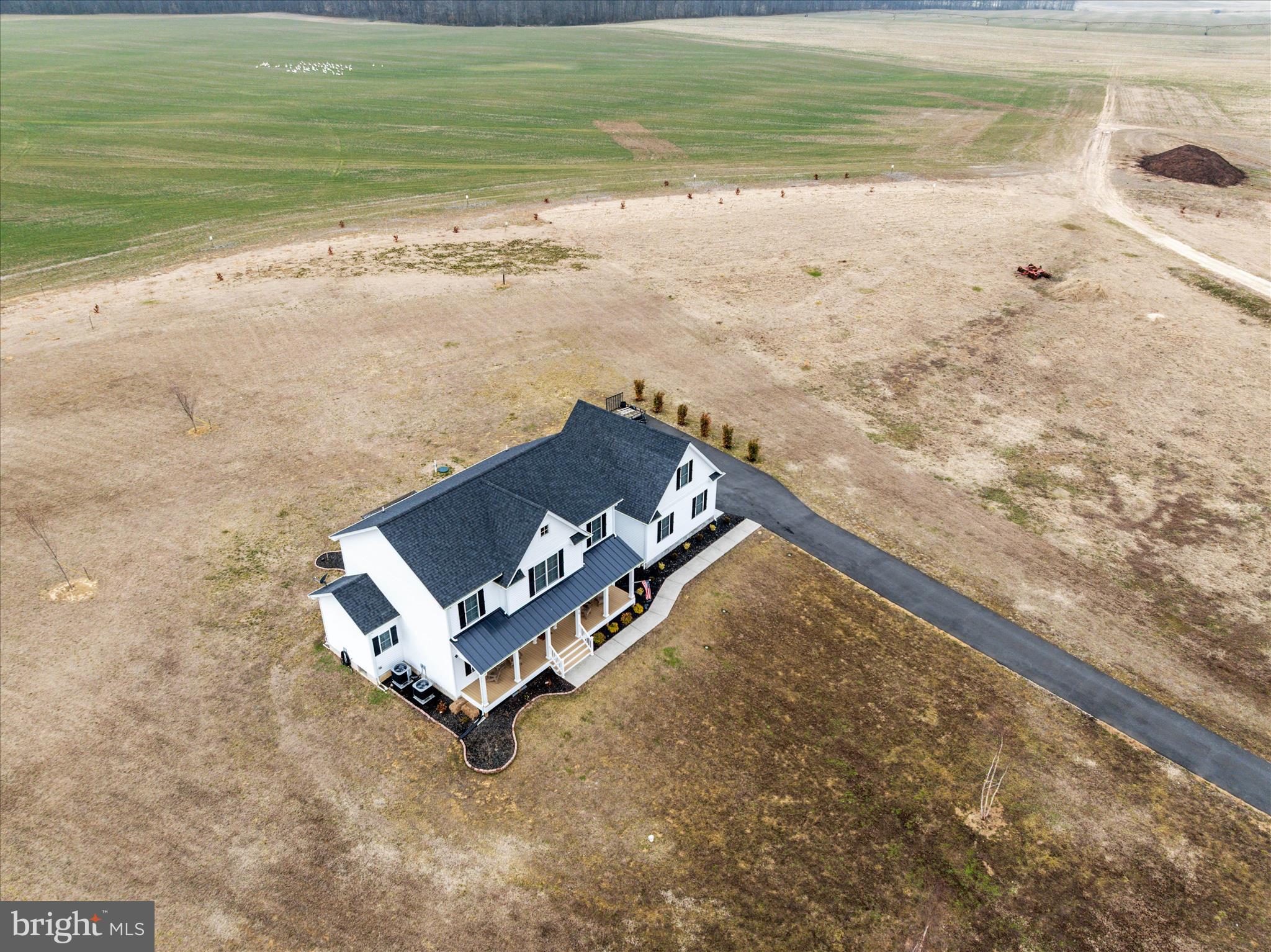 EAGLE MANOR - Residential