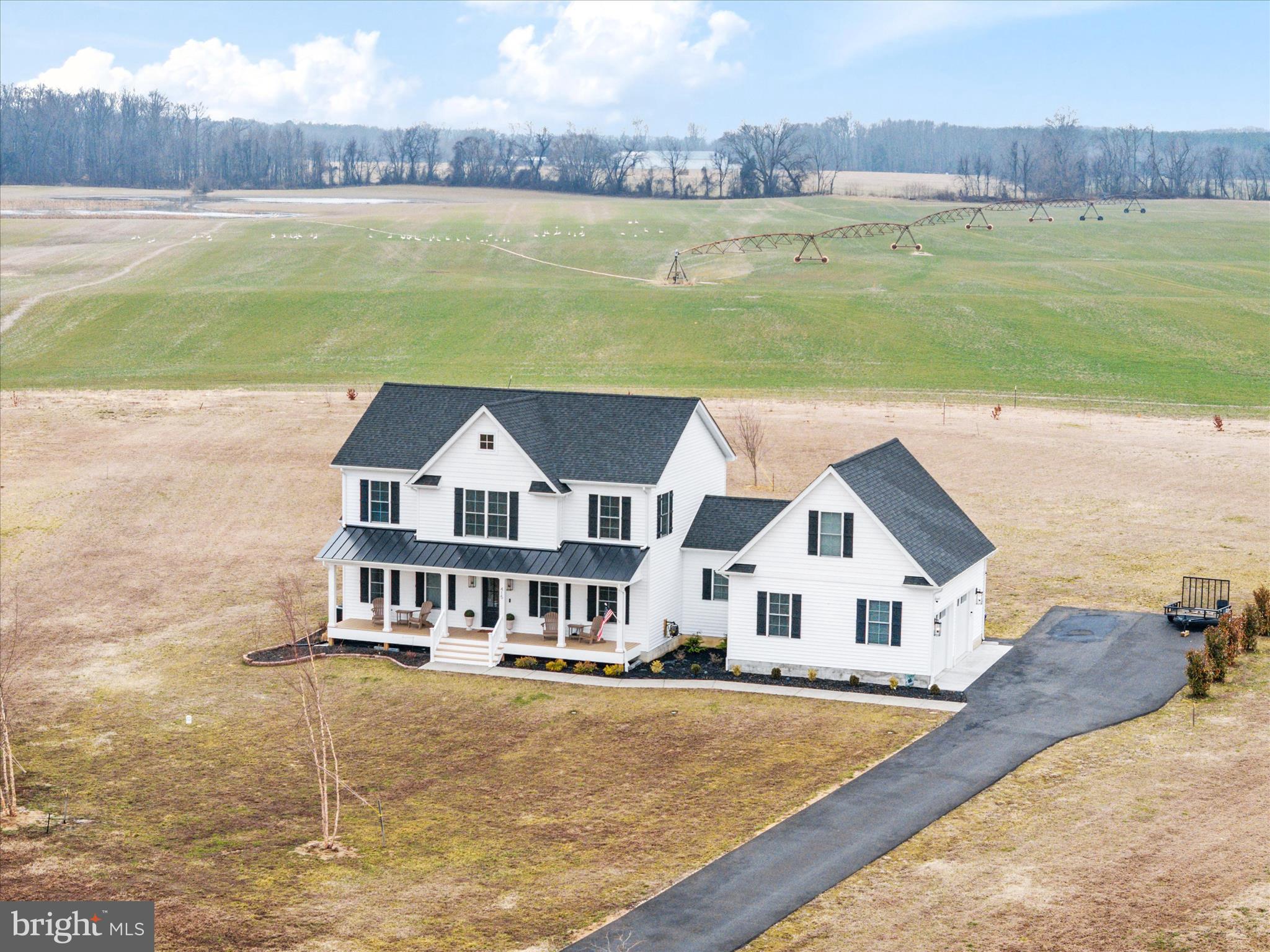 EAGLE MANOR - Residential