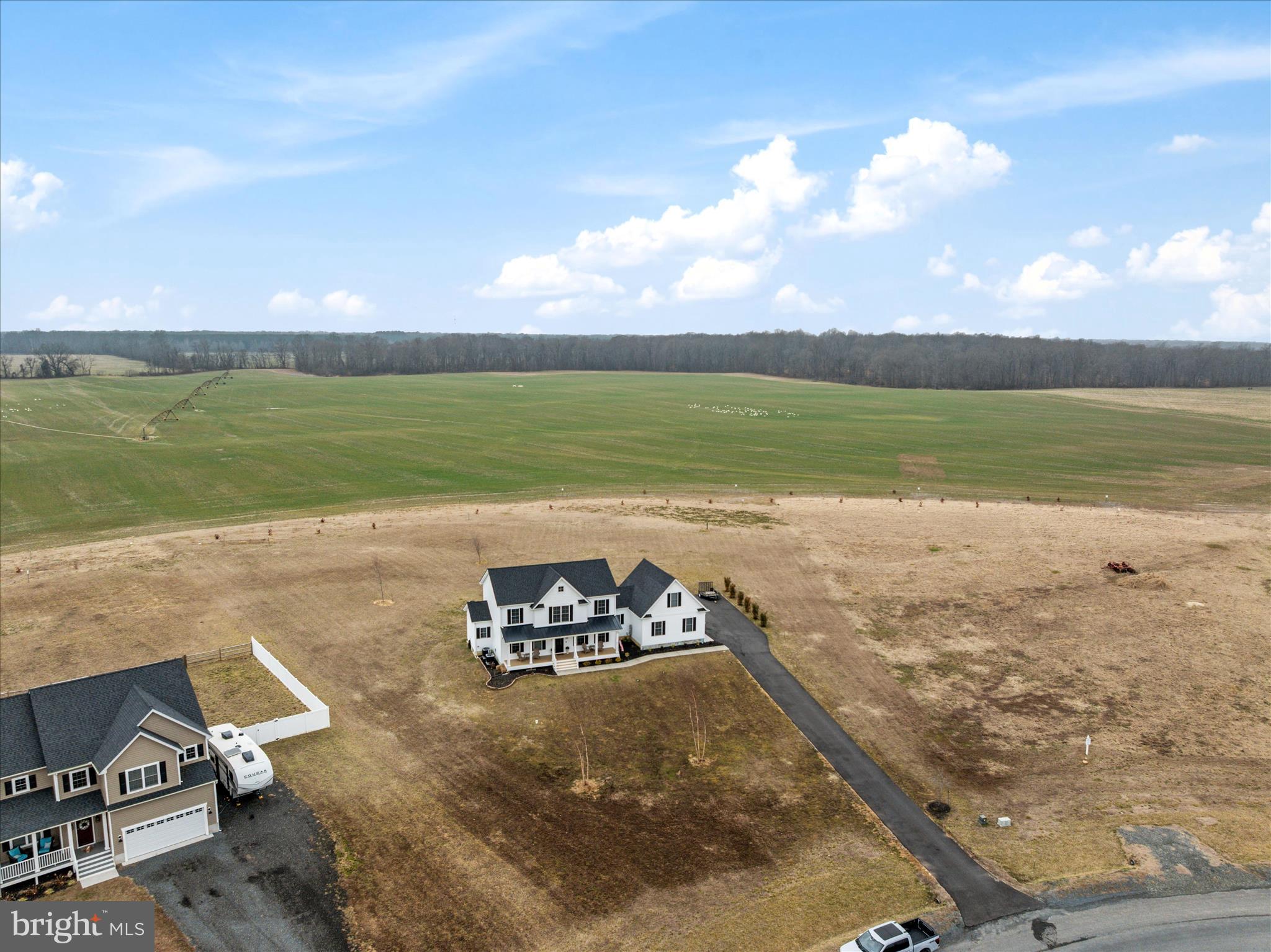 EAGLE MANOR - Residential