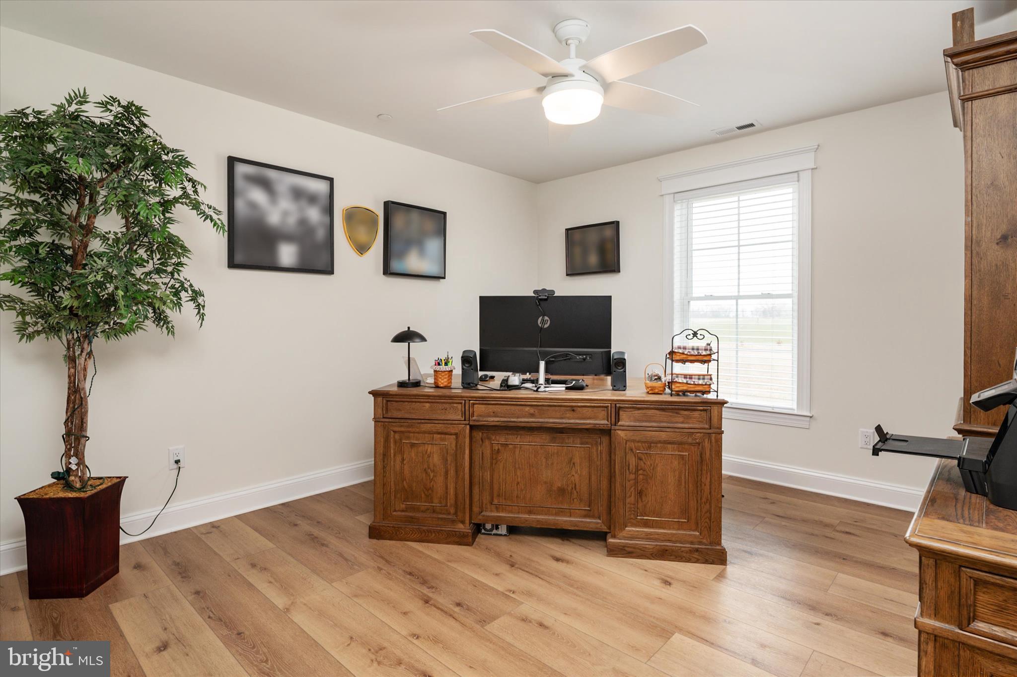 EAGLE MANOR - Residential