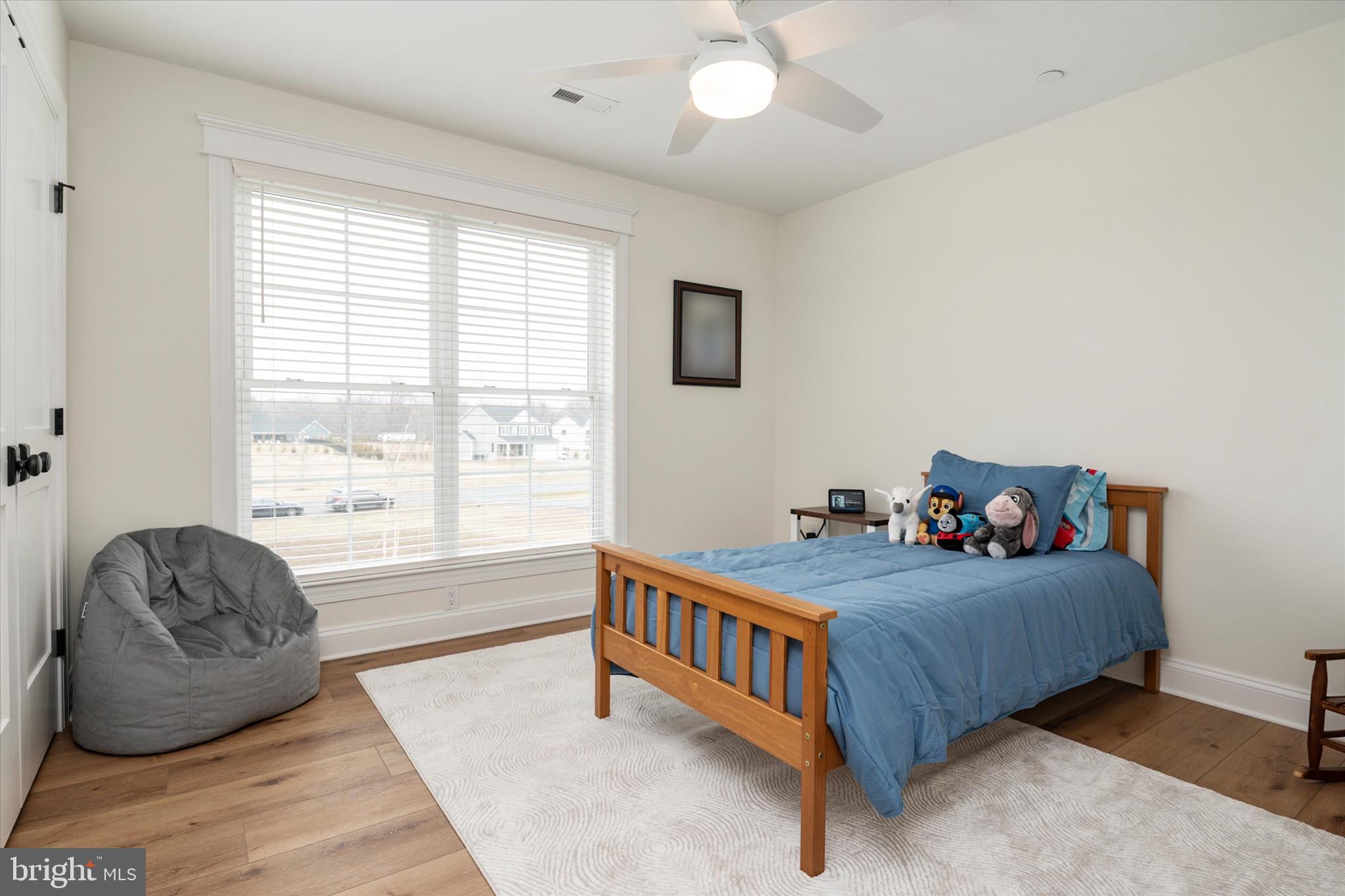 EAGLE MANOR - Residential