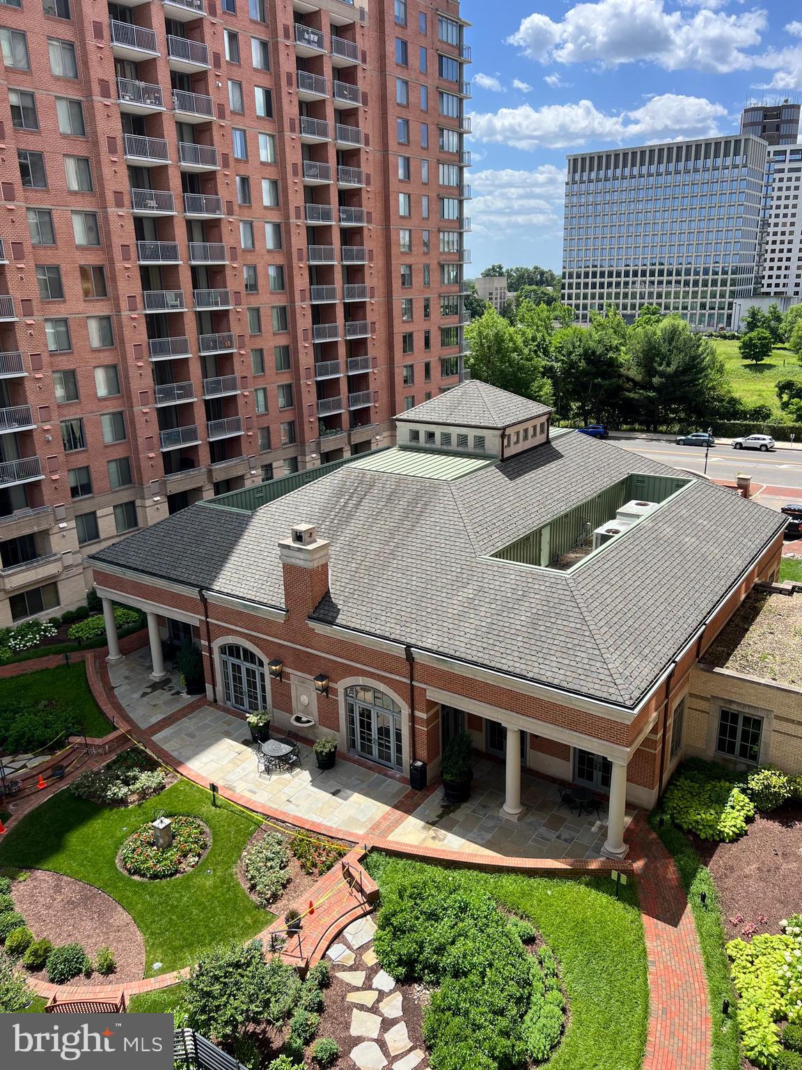 THE GALLERY - Residential Lease