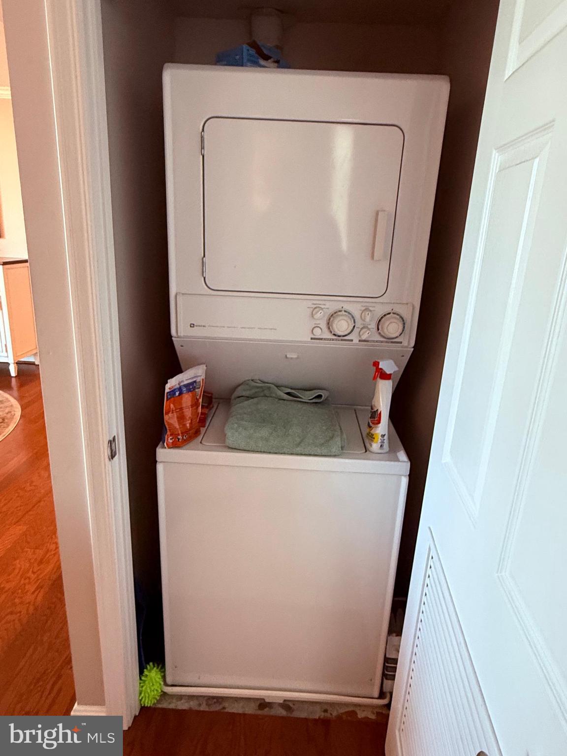 THE GALLERY - Residential Lease