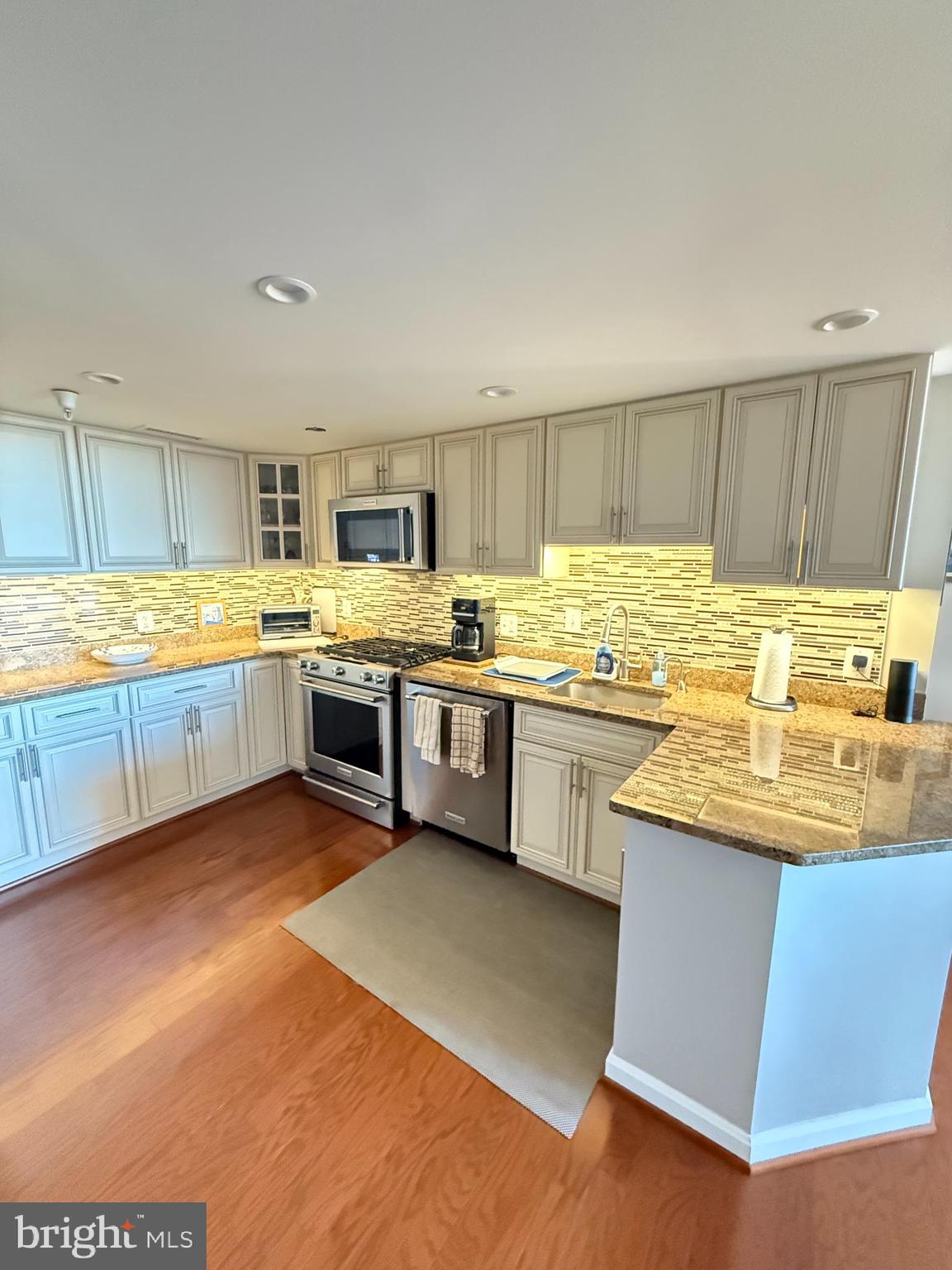 THE GALLERY - Residential Lease