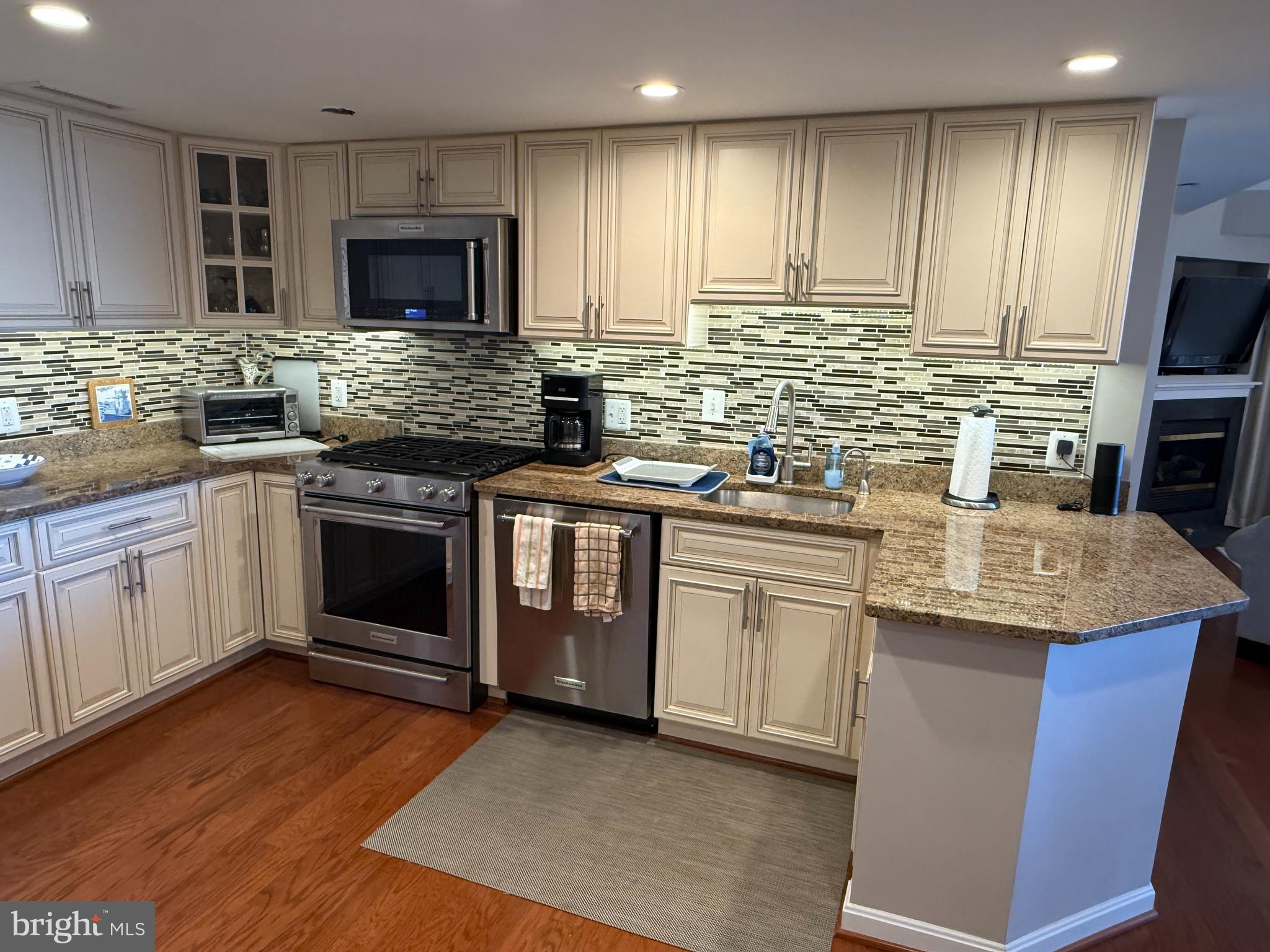 THE GALLERY - Residential Lease