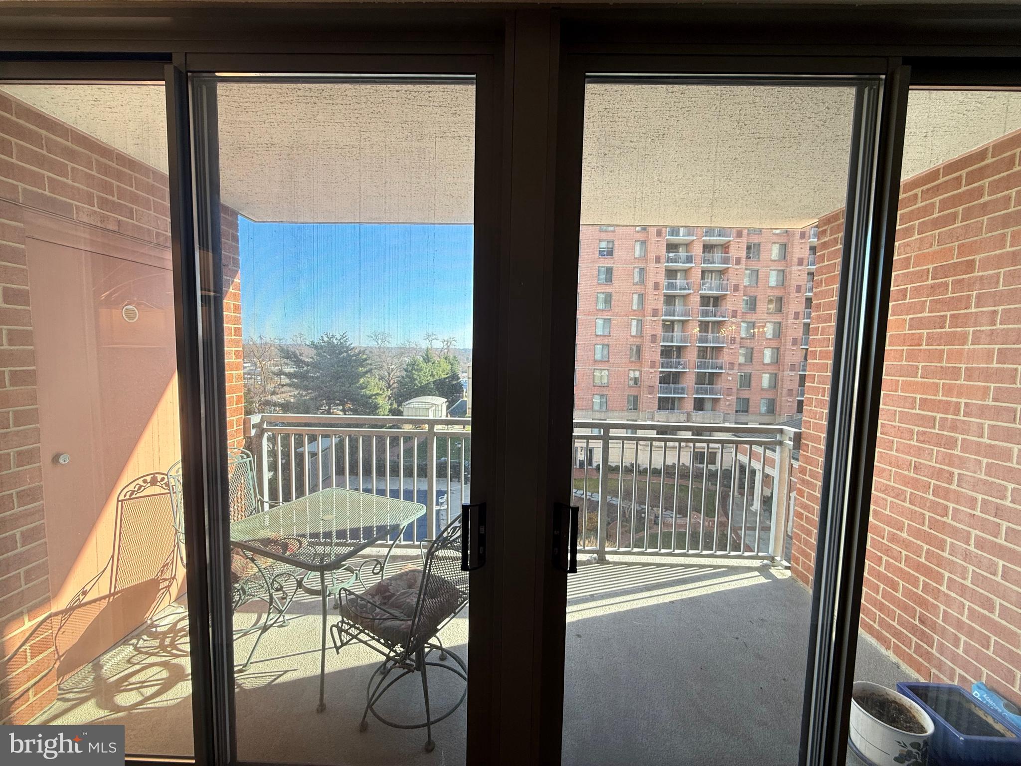 THE GALLERY - Residential Lease