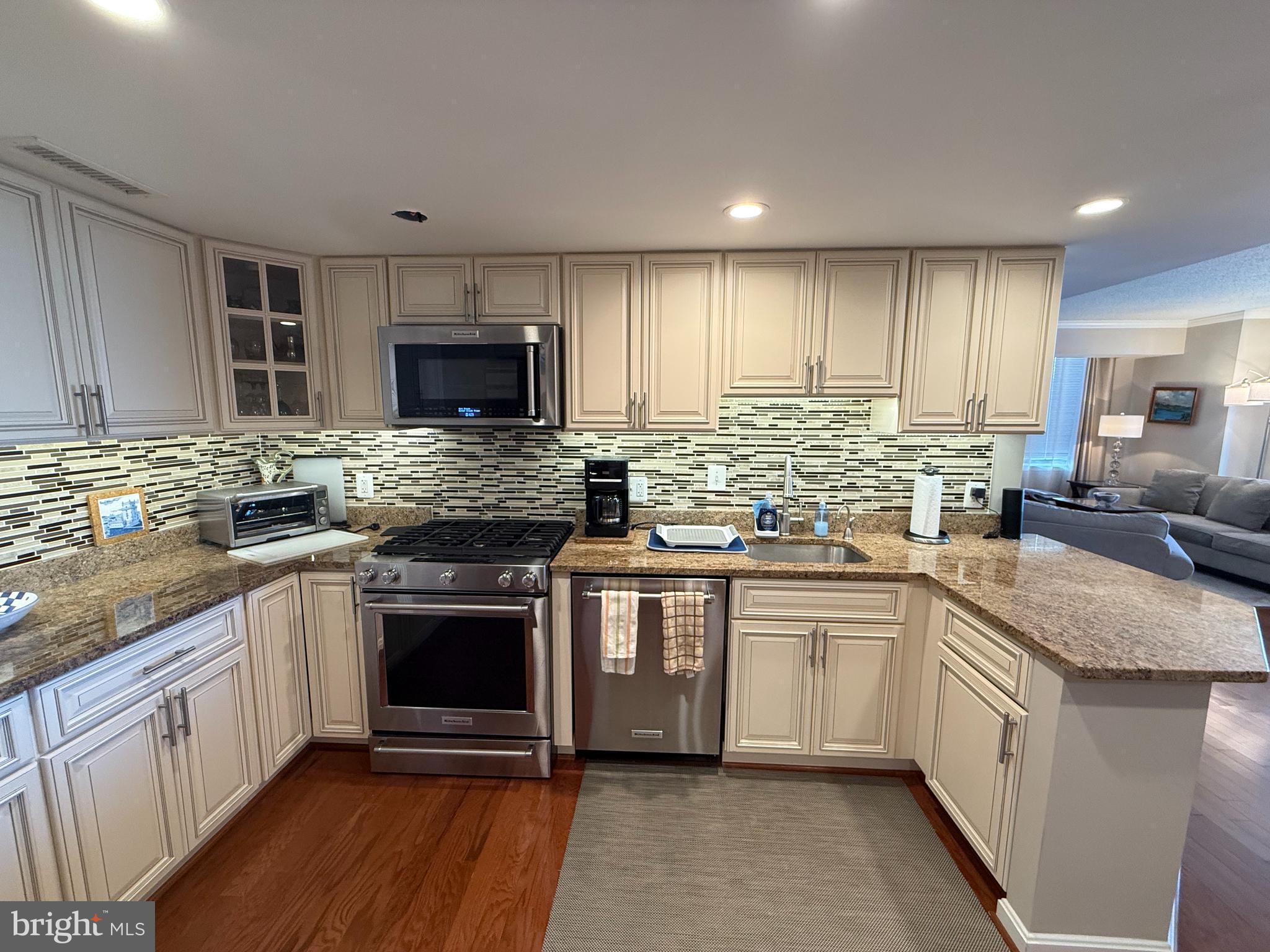 THE GALLERY - Residential Lease