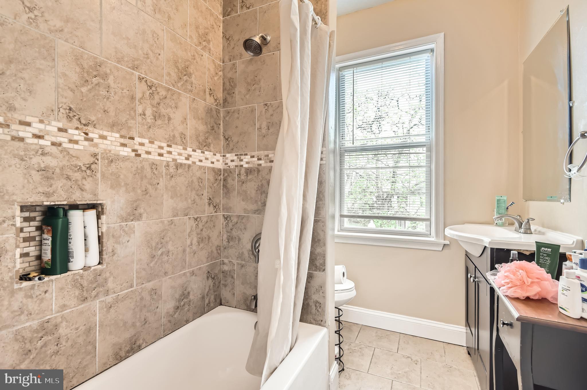 FAIRMOUNT PARK - Residential