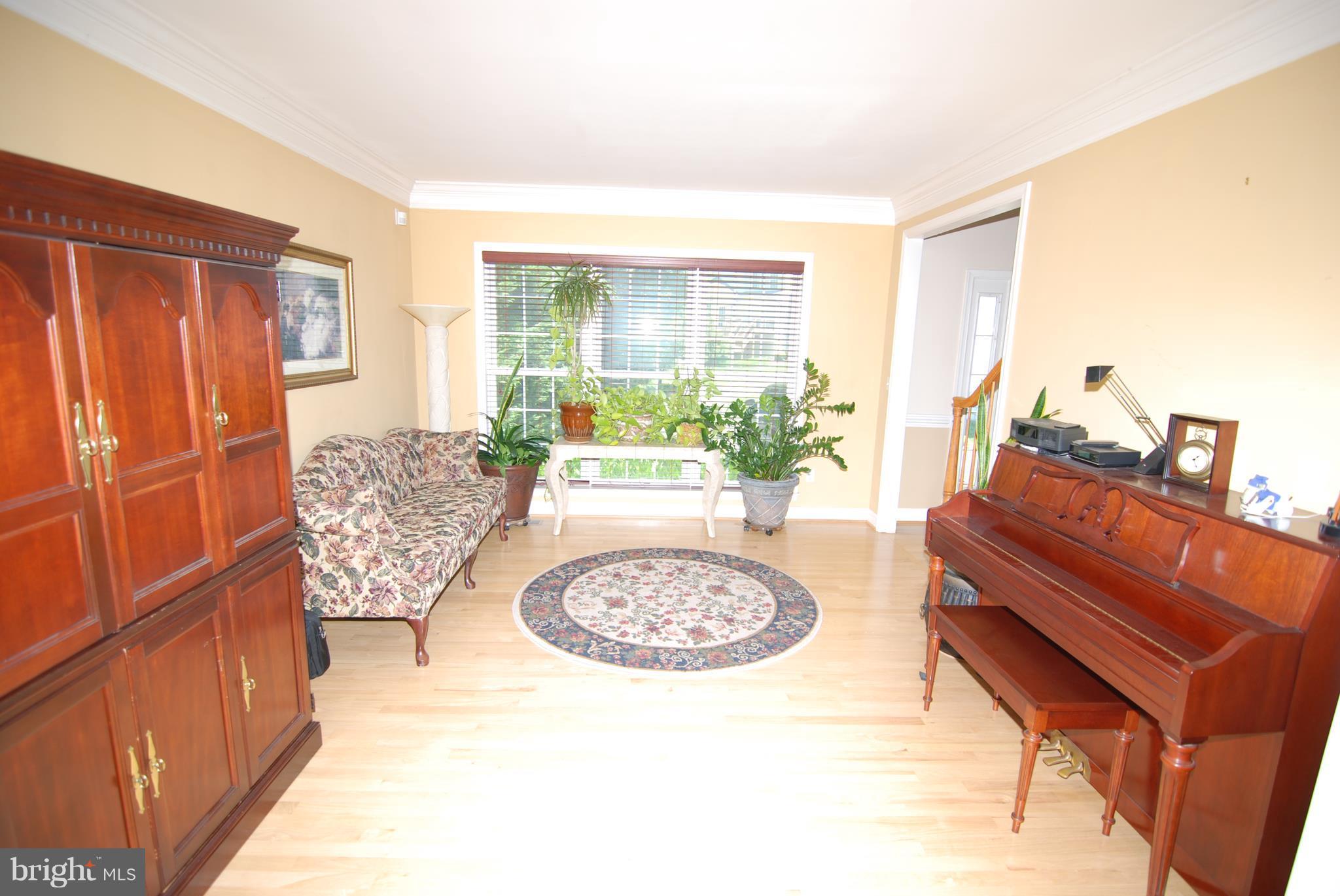 WAVERLY WOODS - Residential