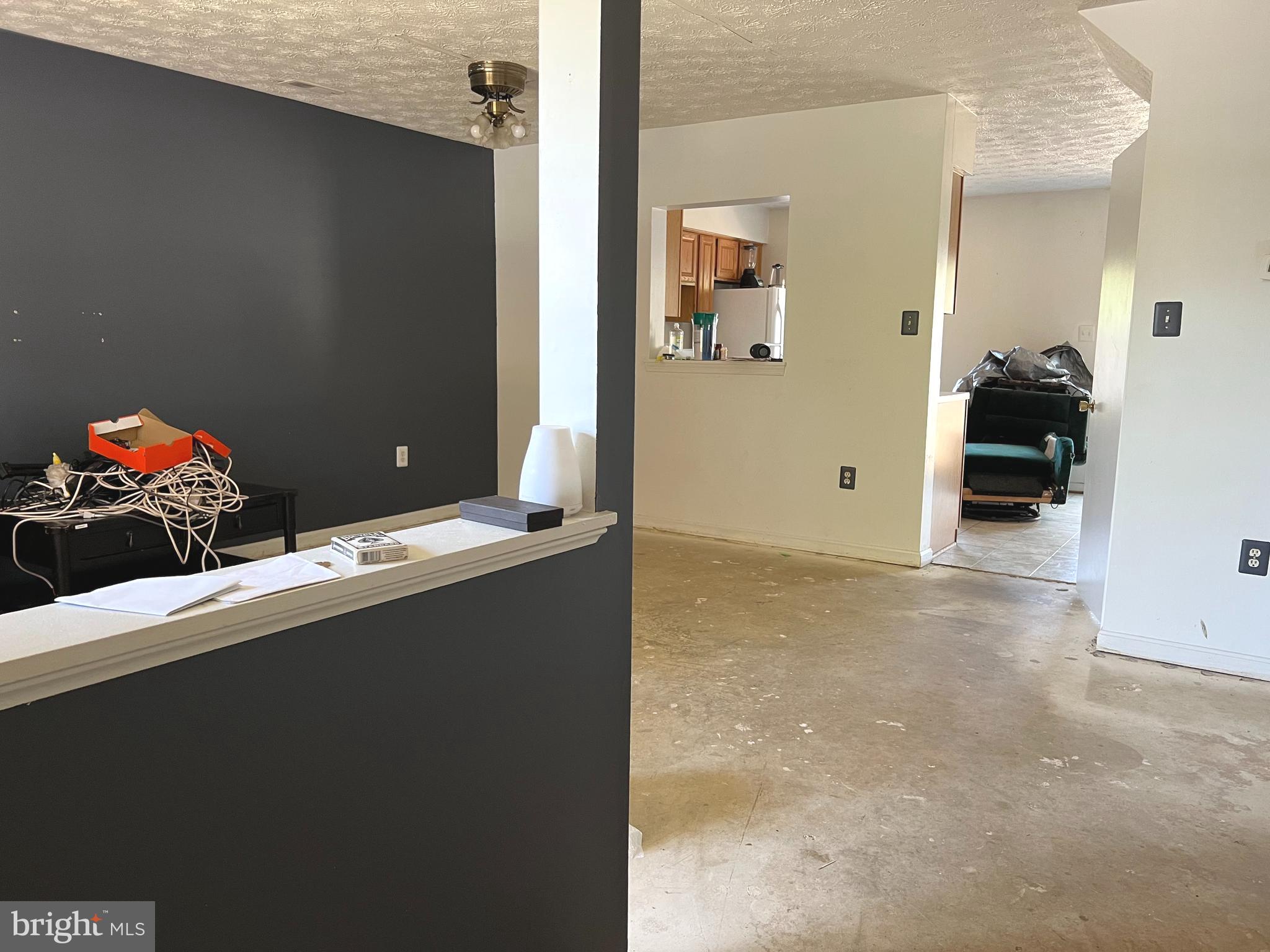 GUNNERS LAKE VILLAGE - Residential