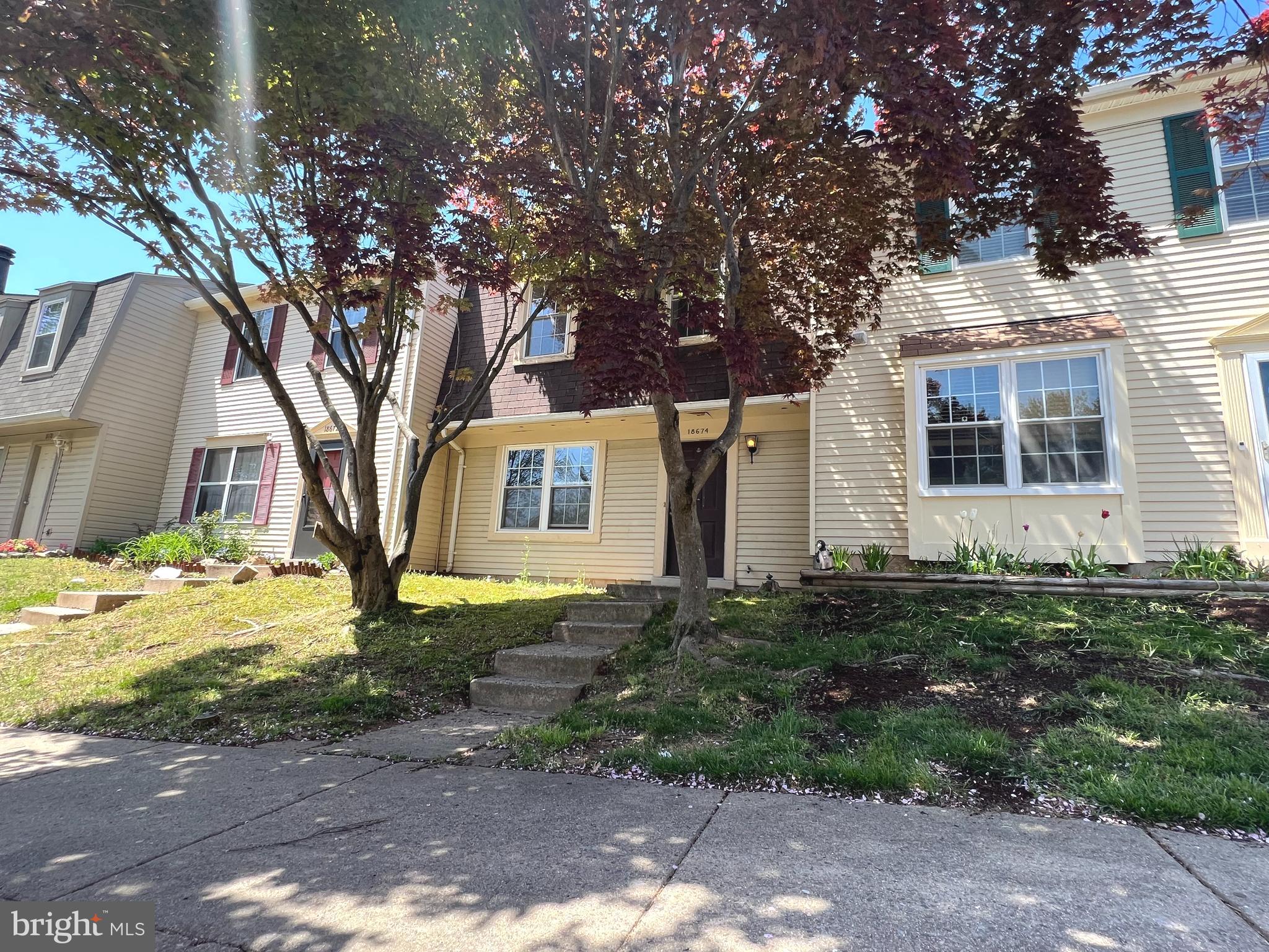 GUNNERS LAKE VILLAGE - Residential