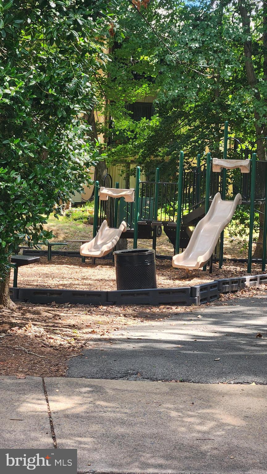 SHADOWOOD - Residential