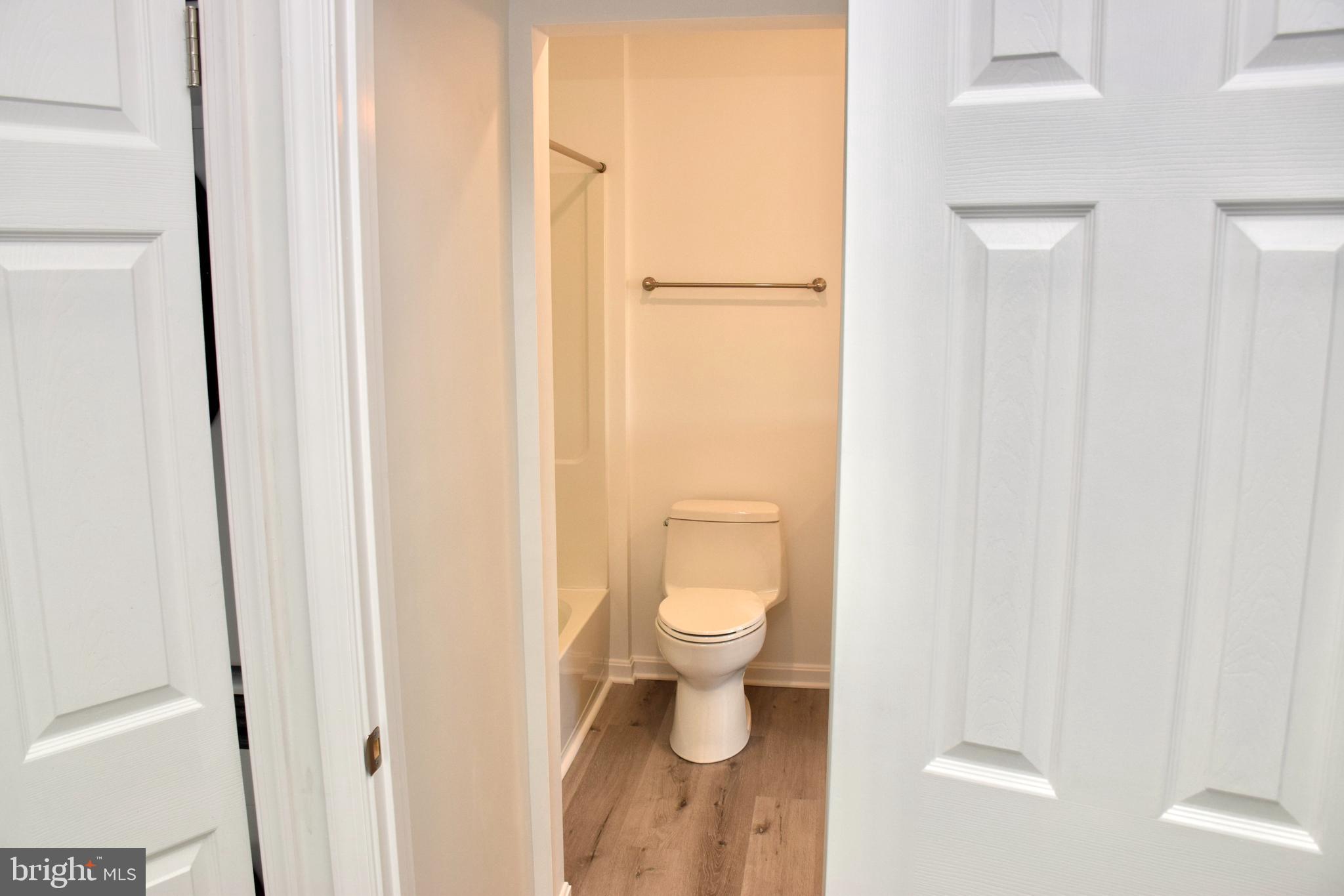 QUEENS LANDING - Residential Lease