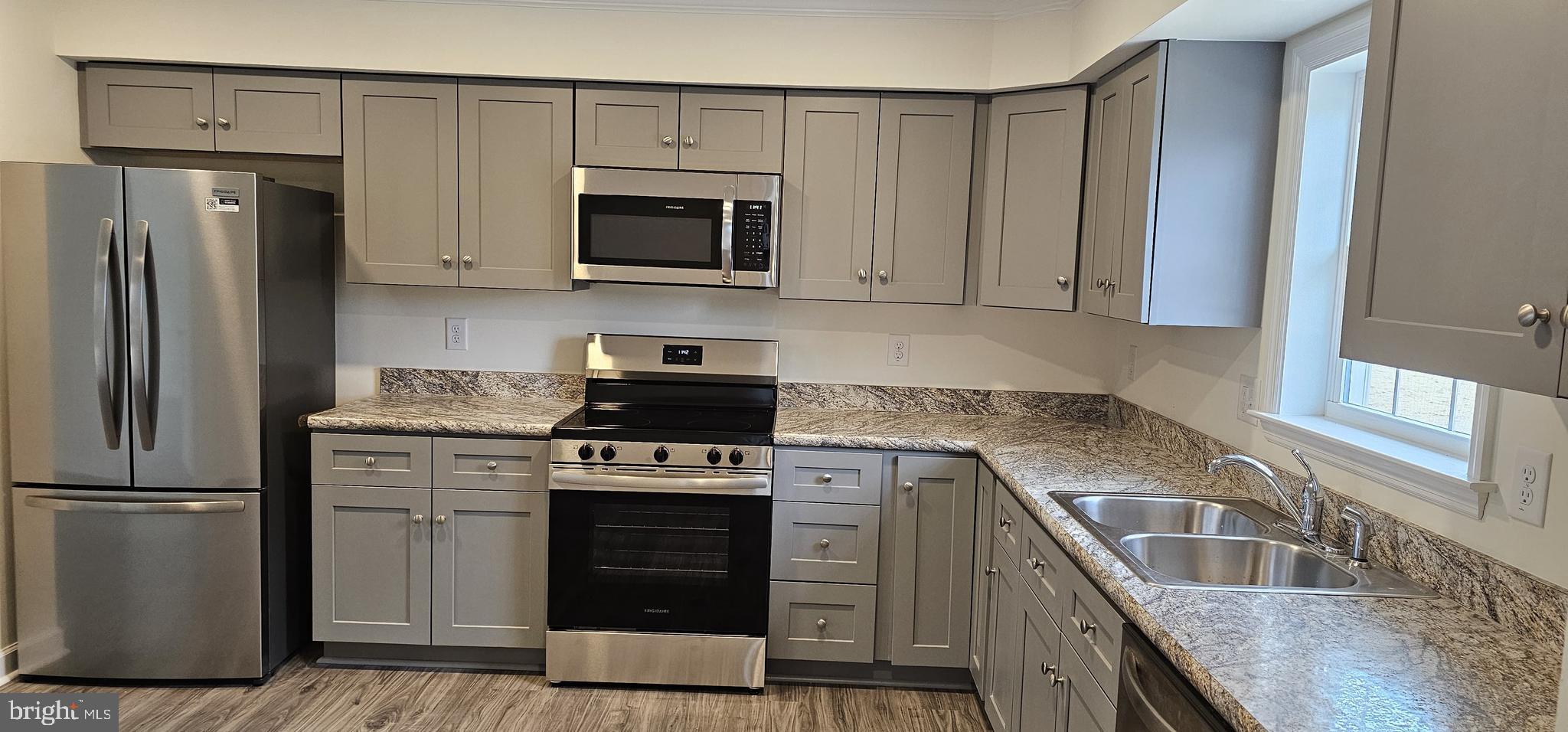 CAROLINE PINES - Residential