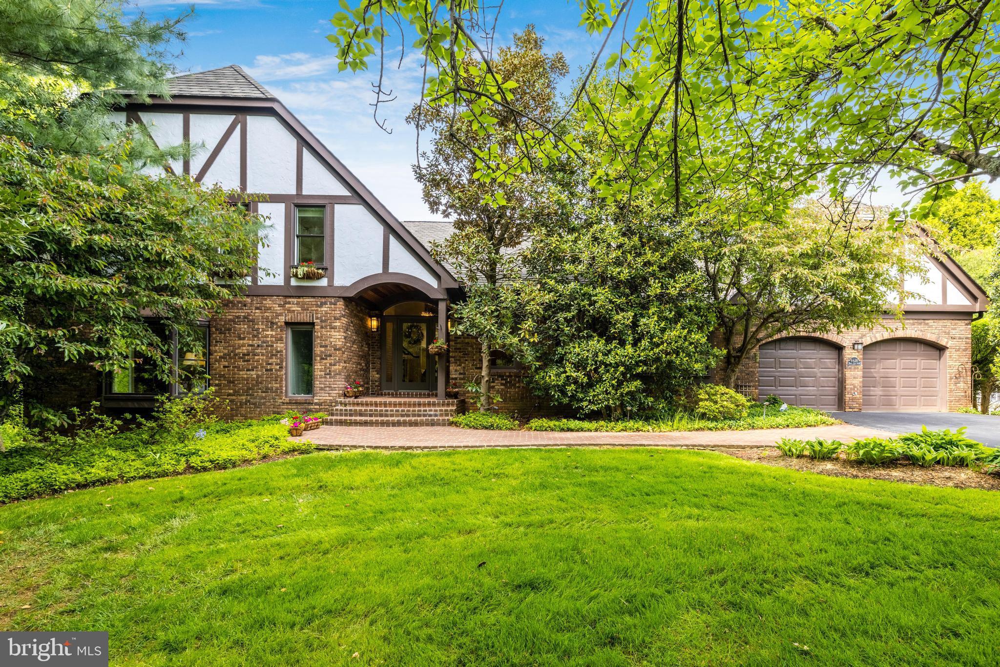 MCLEAN ESTATES - Residential