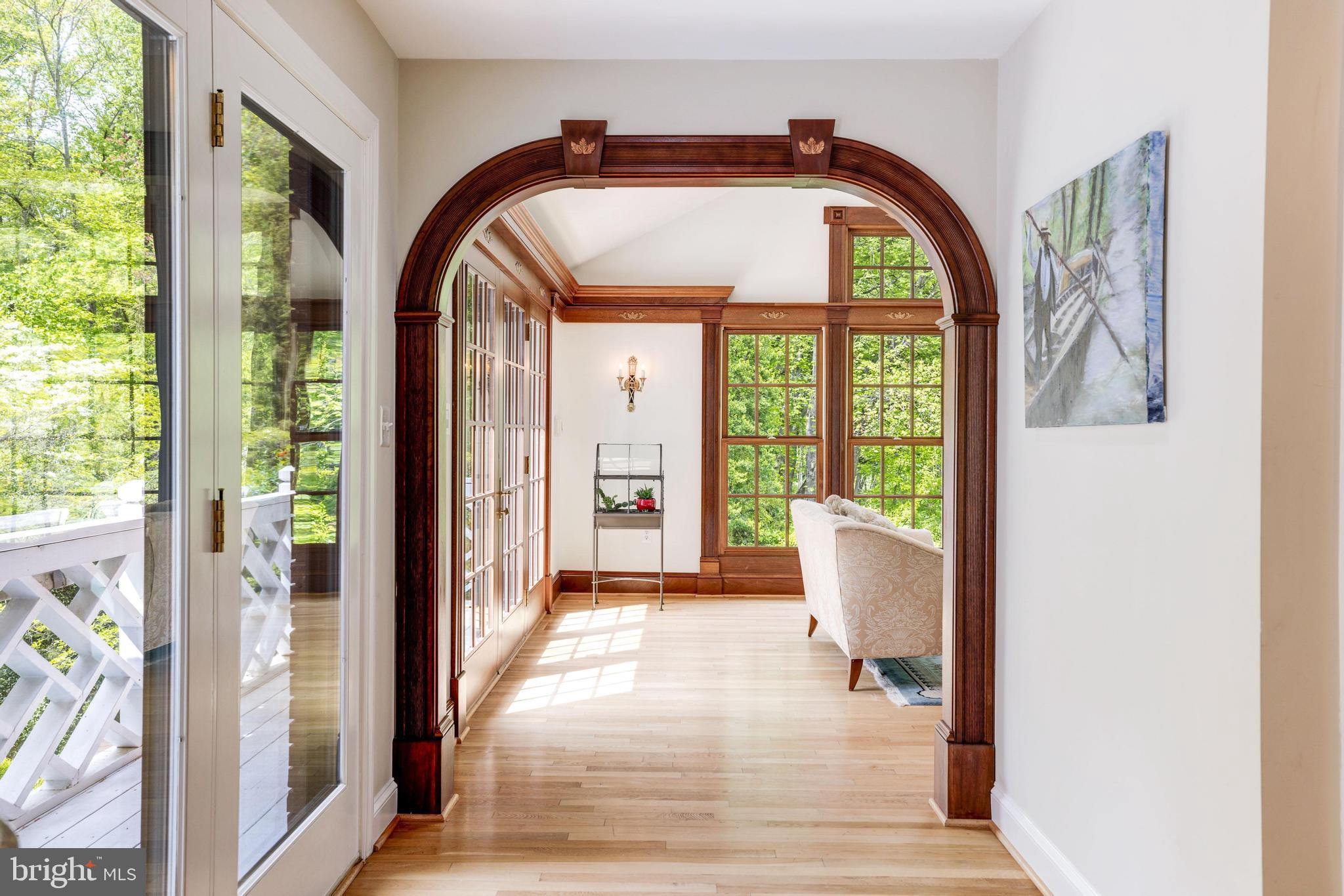 MCLEAN ESTATES - Residential