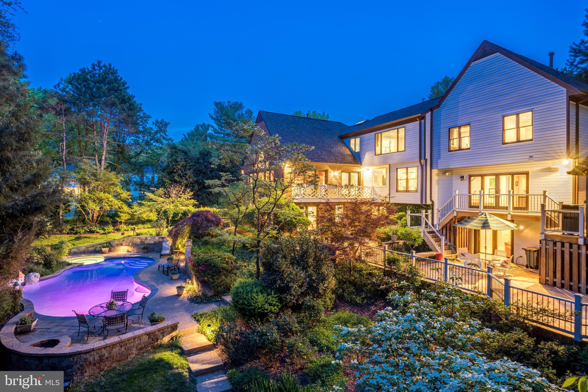 MCLEAN ESTATES - Residential