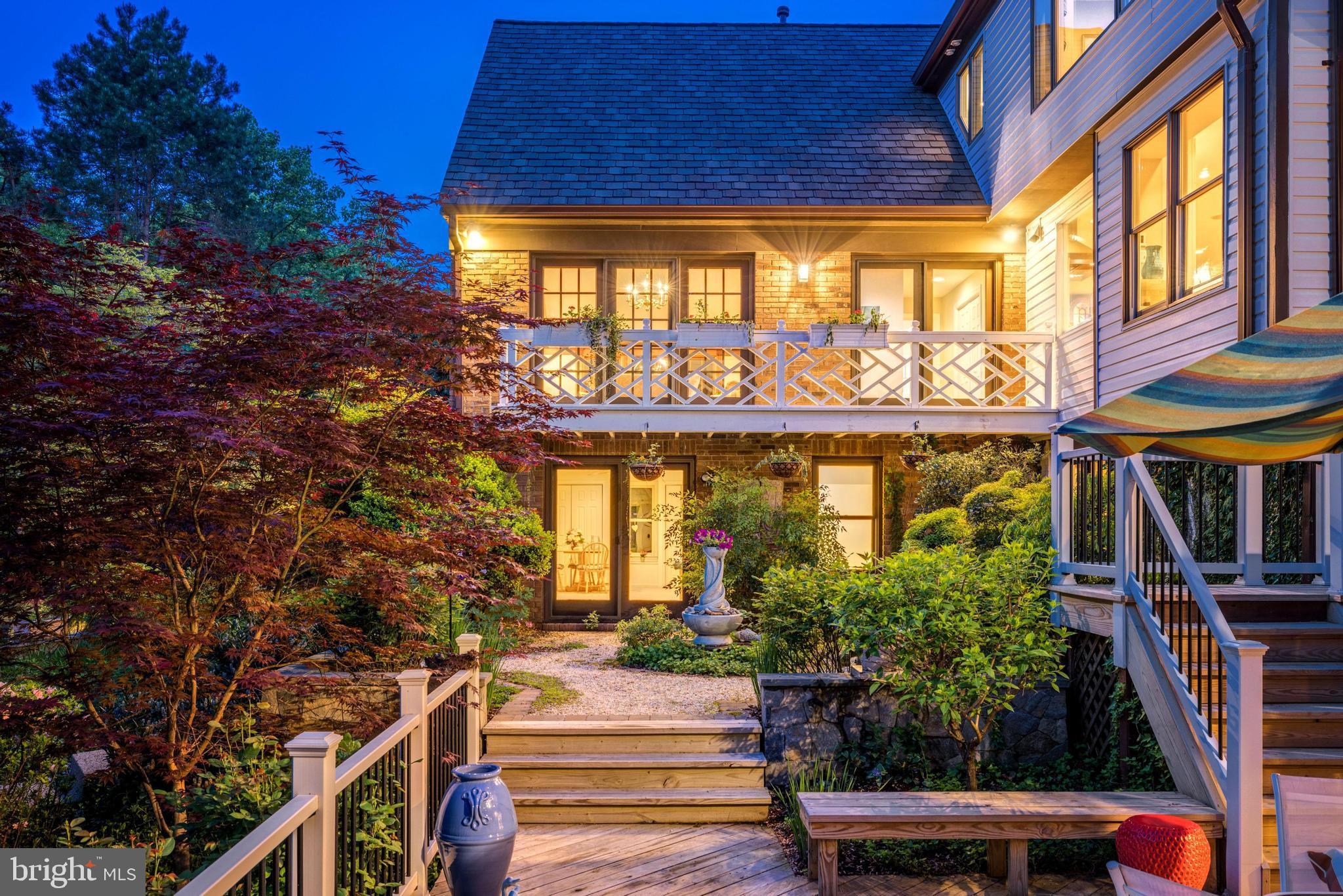 MCLEAN ESTATES - Residential