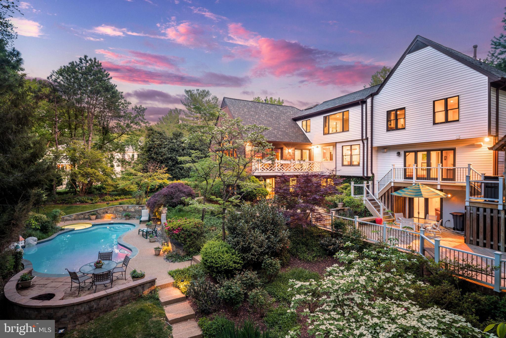 MCLEAN ESTATES - Residential