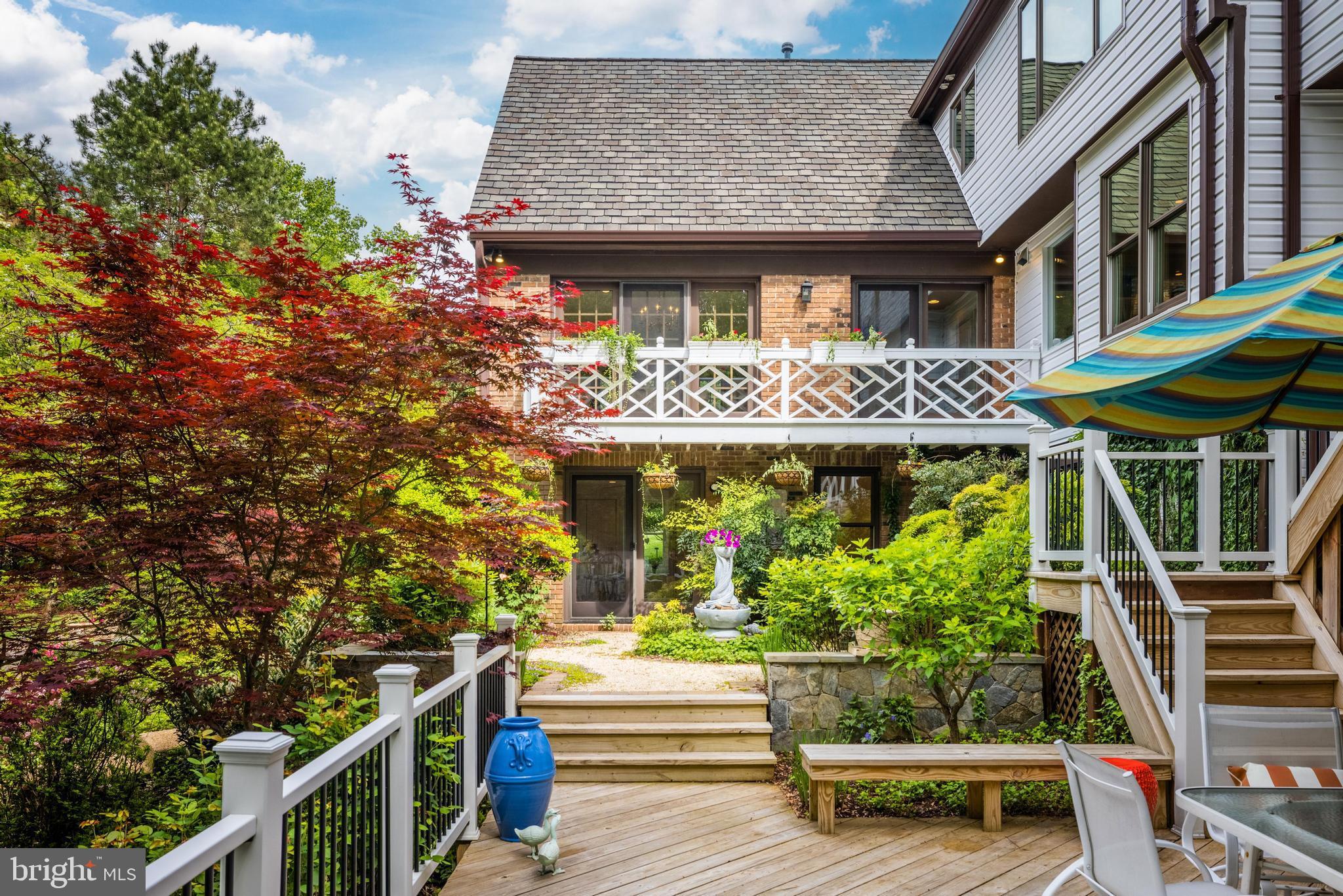 MCLEAN ESTATES - Residential