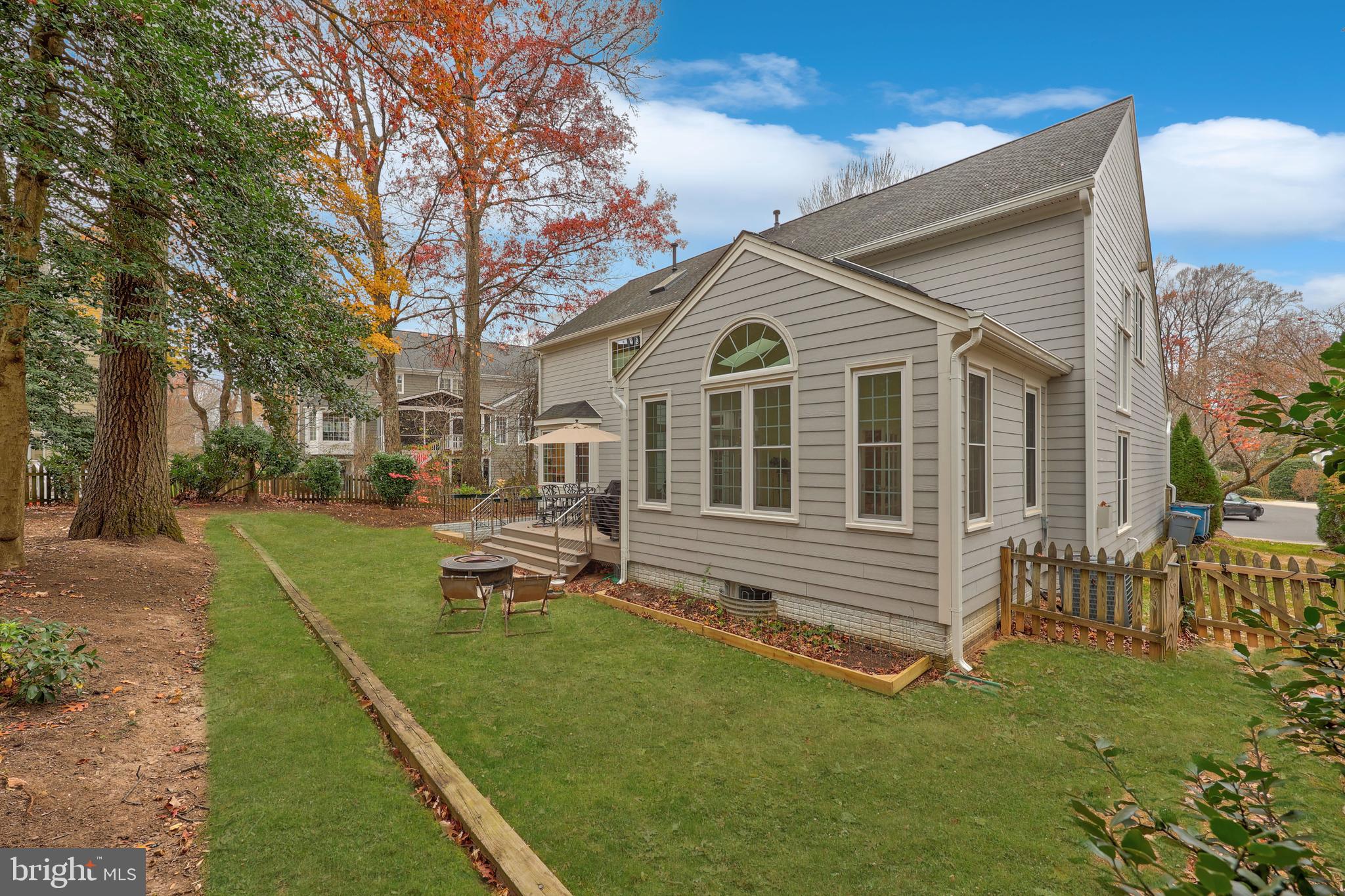 RESTON - Residential