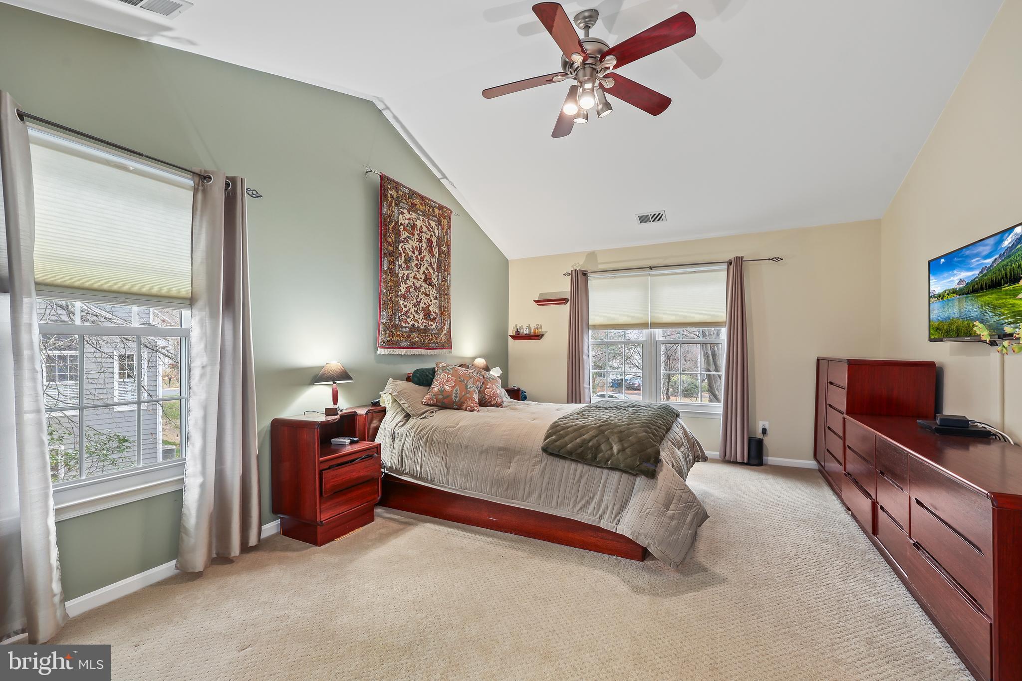 RESTON - Residential