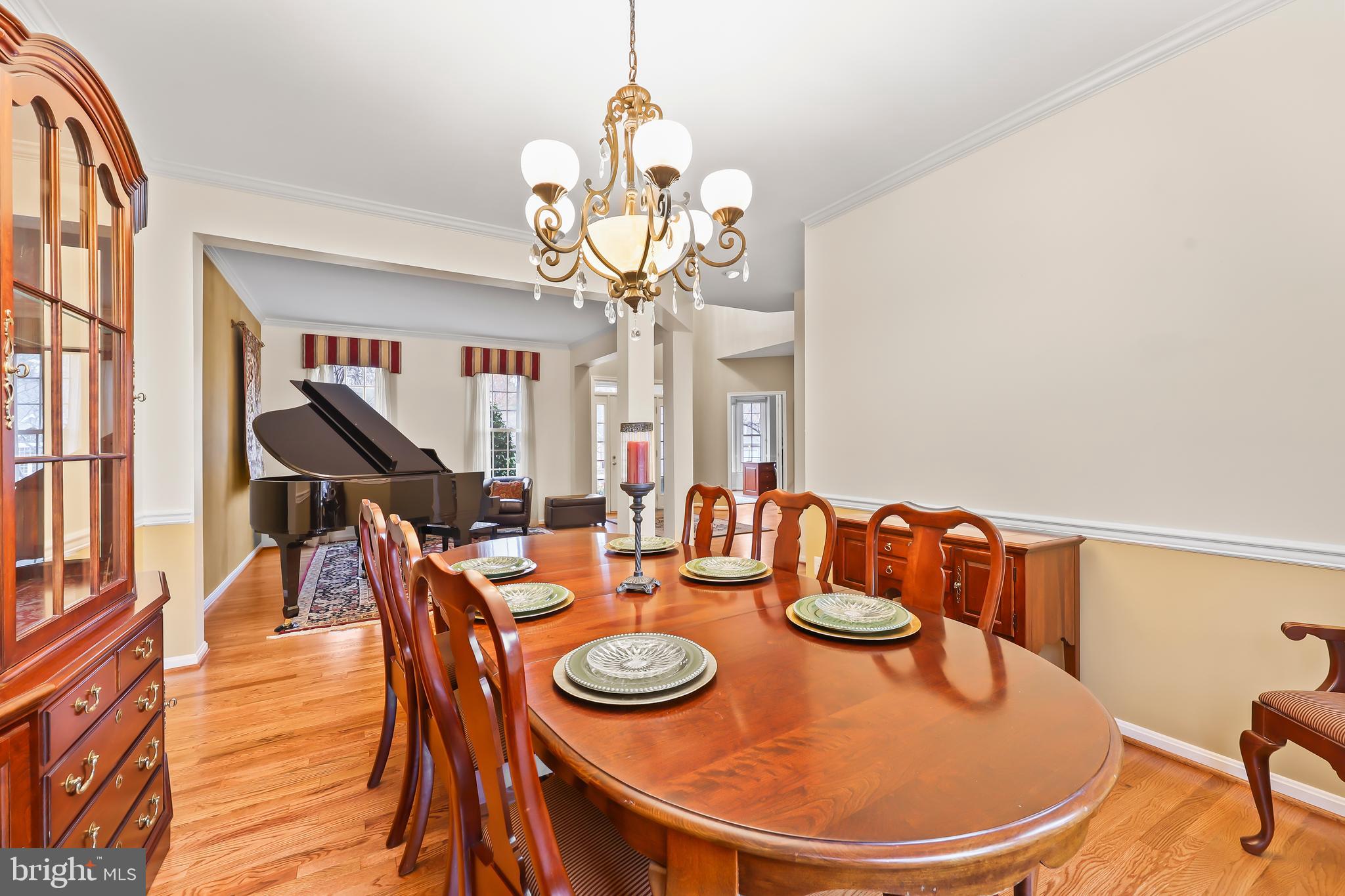 RESTON - Residential