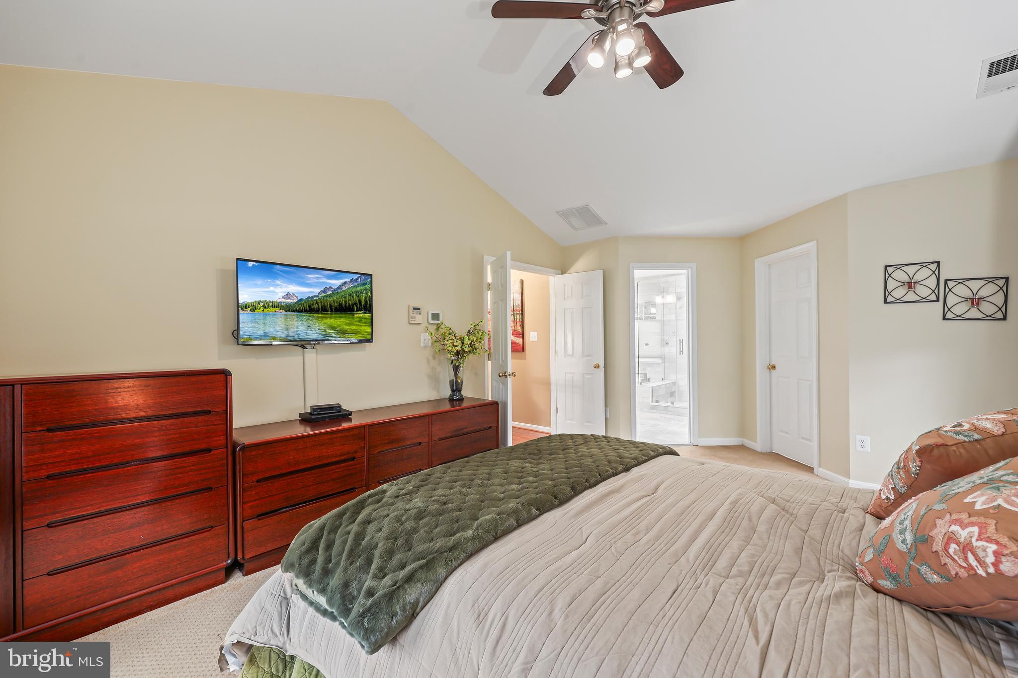 RESTON - Residential