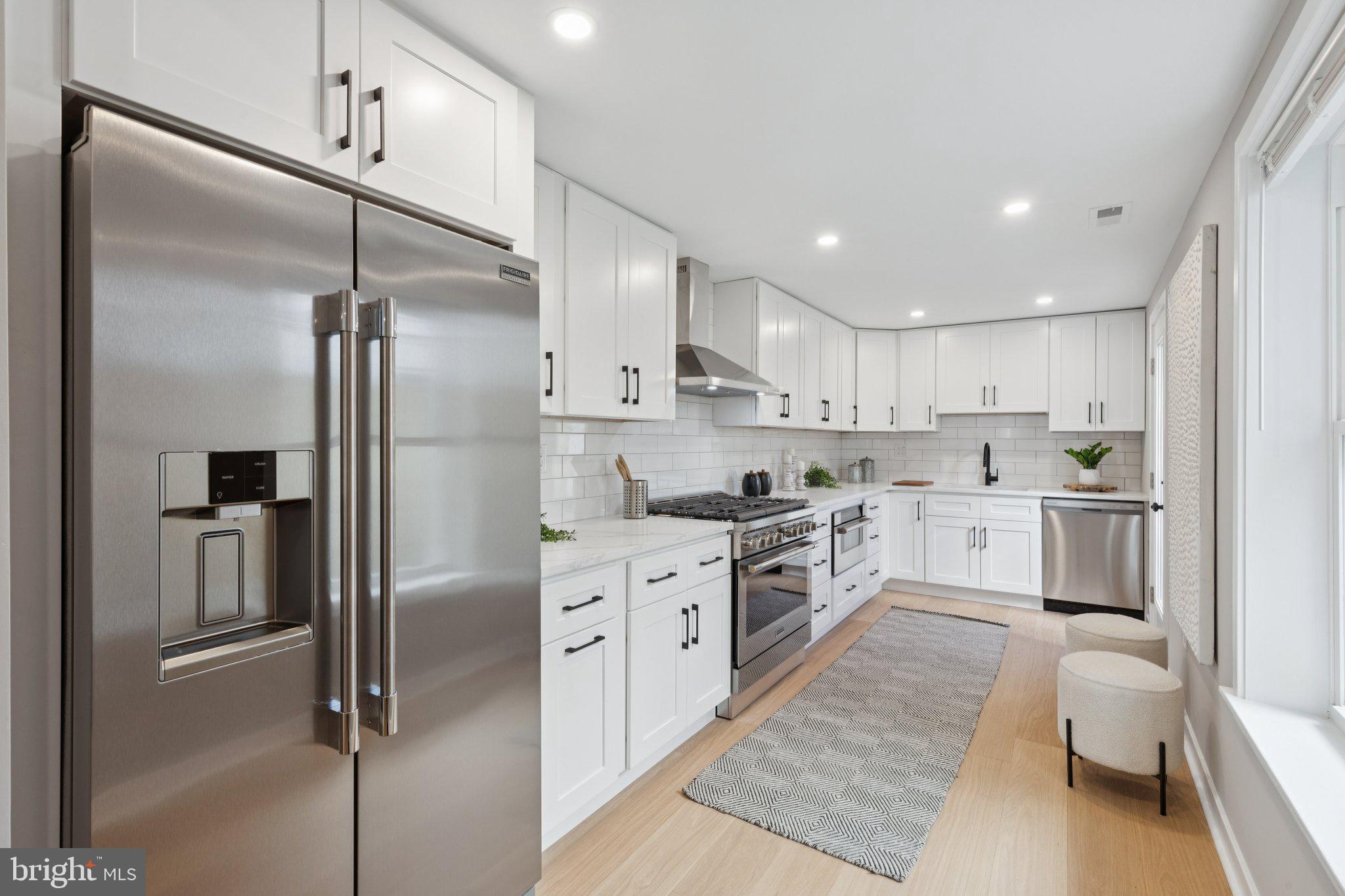 FAIRMOUNT - Residential