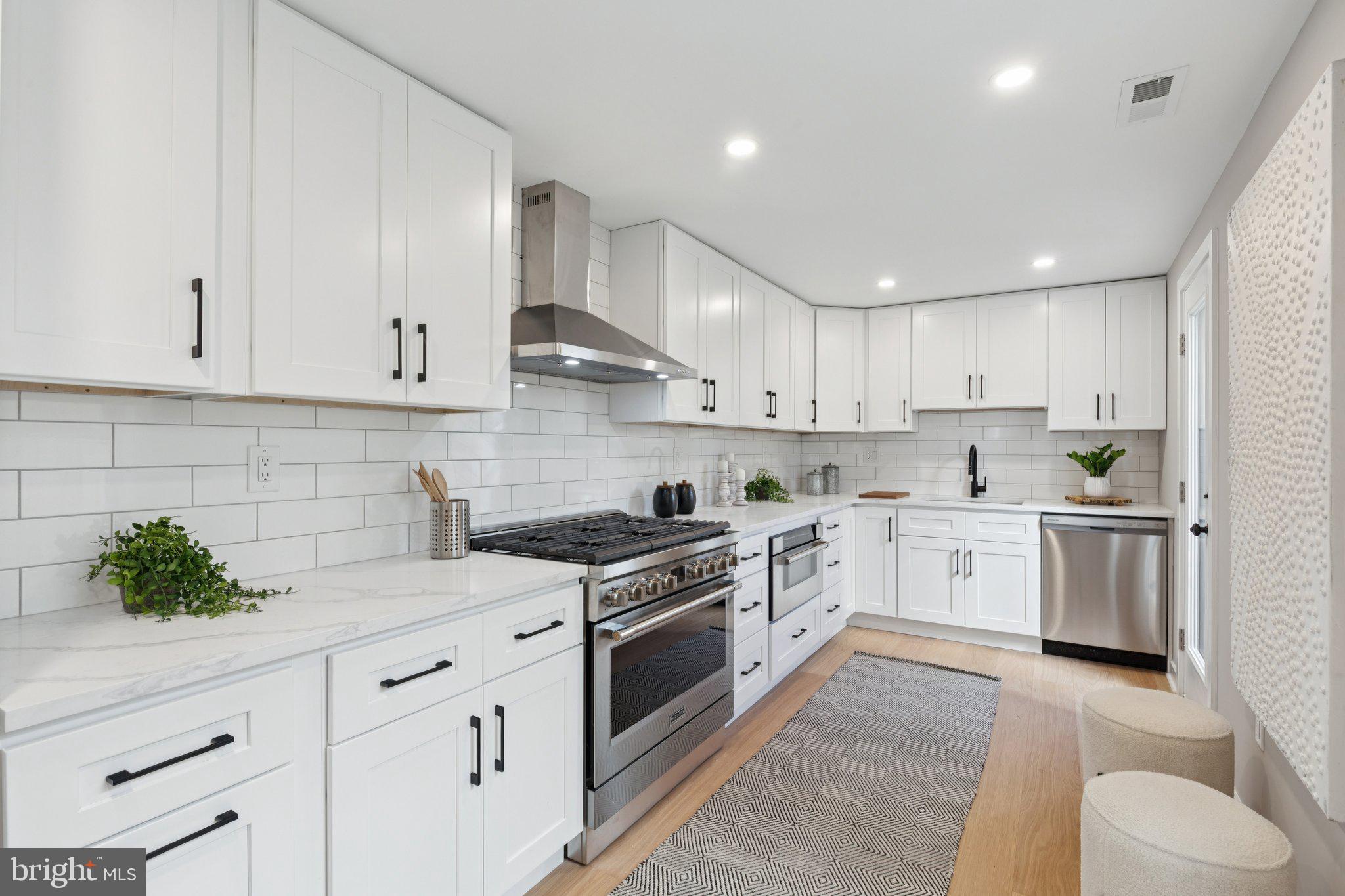 FAIRMOUNT - Residential