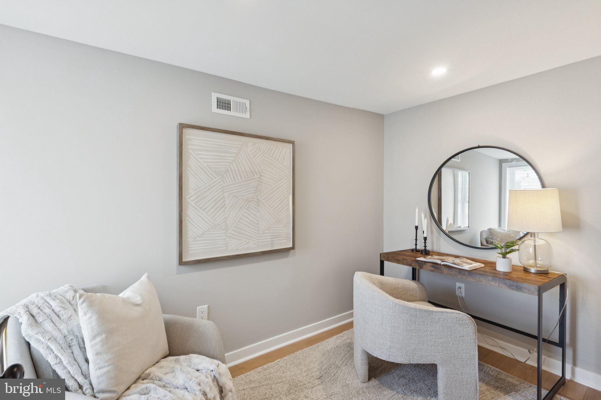 FAIRMOUNT - Residential