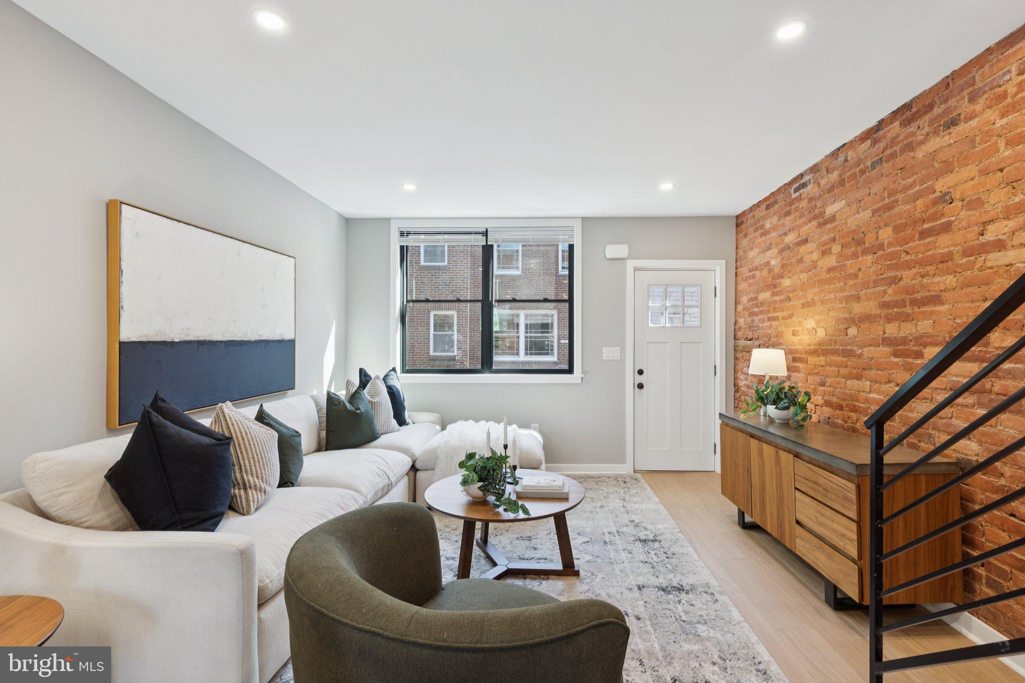 FAIRMOUNT - Residential