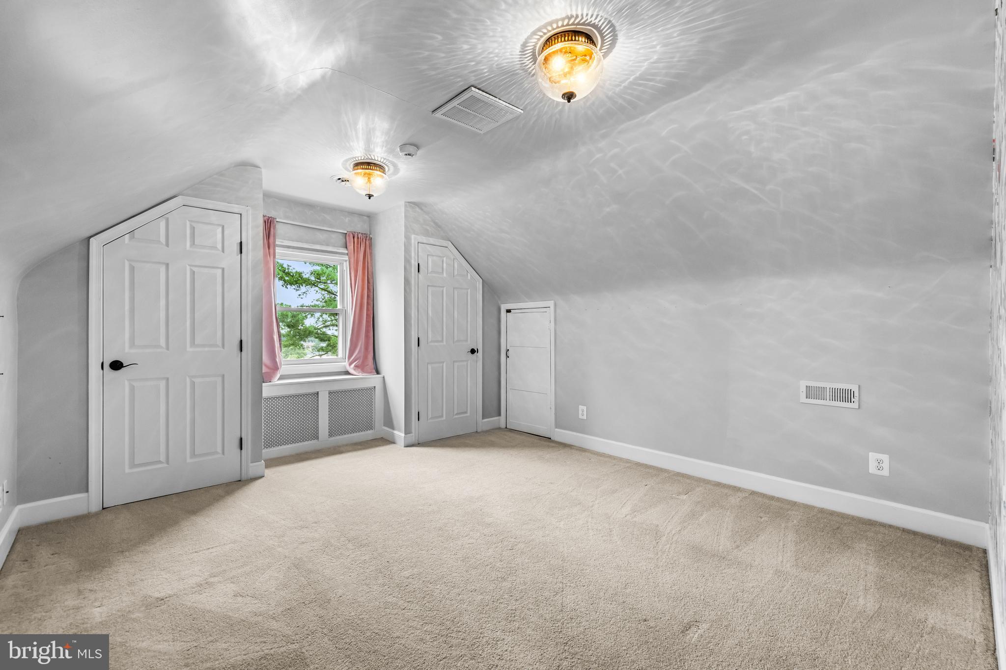 SATYR HILL - Residential