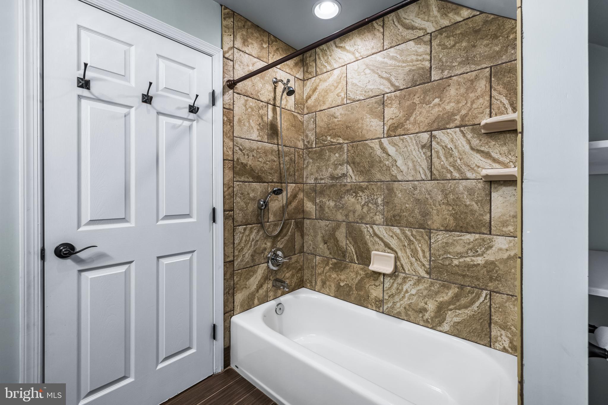 SATYR HILL - Residential