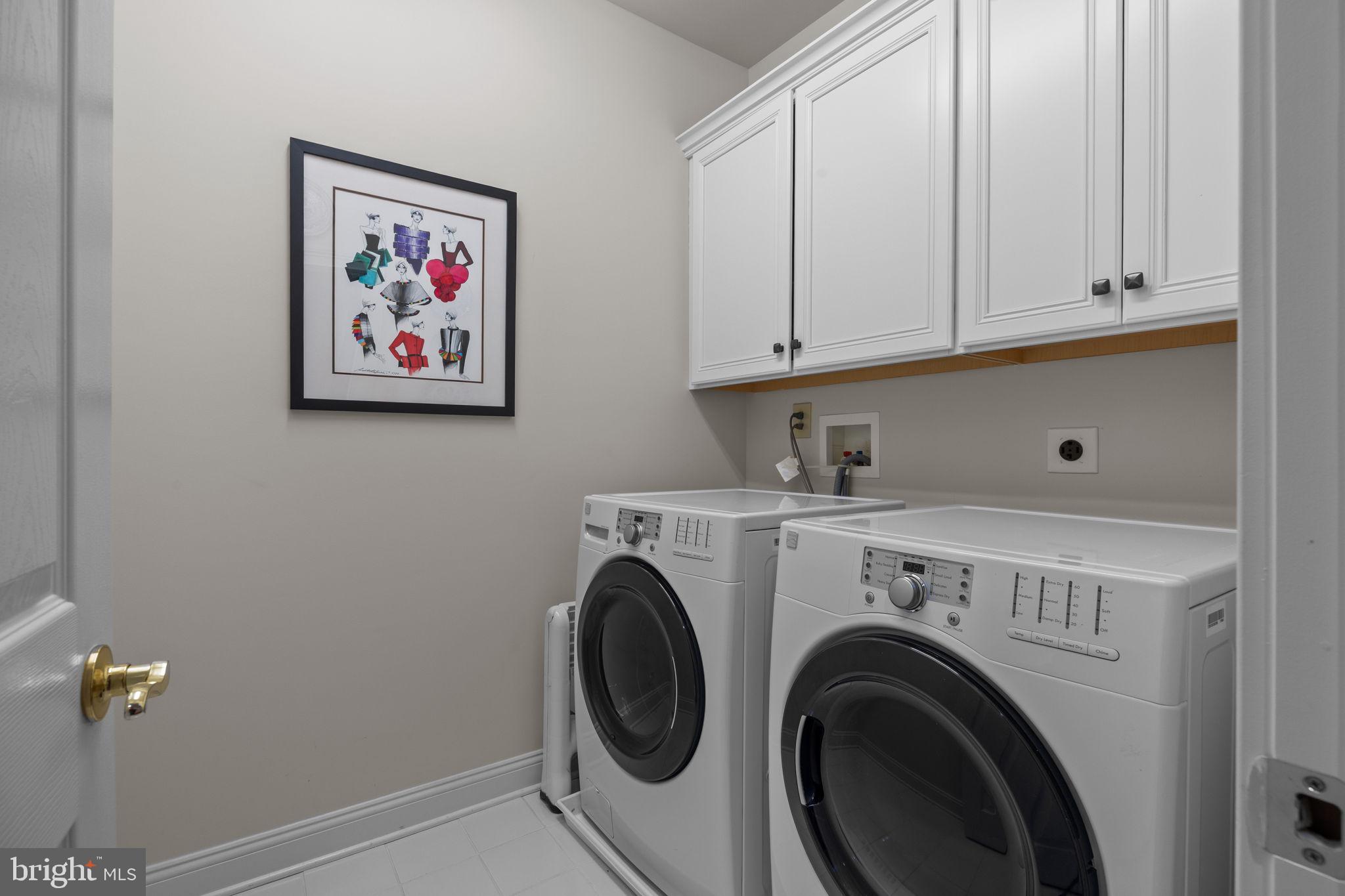 PHILLIPS COURT - Residential